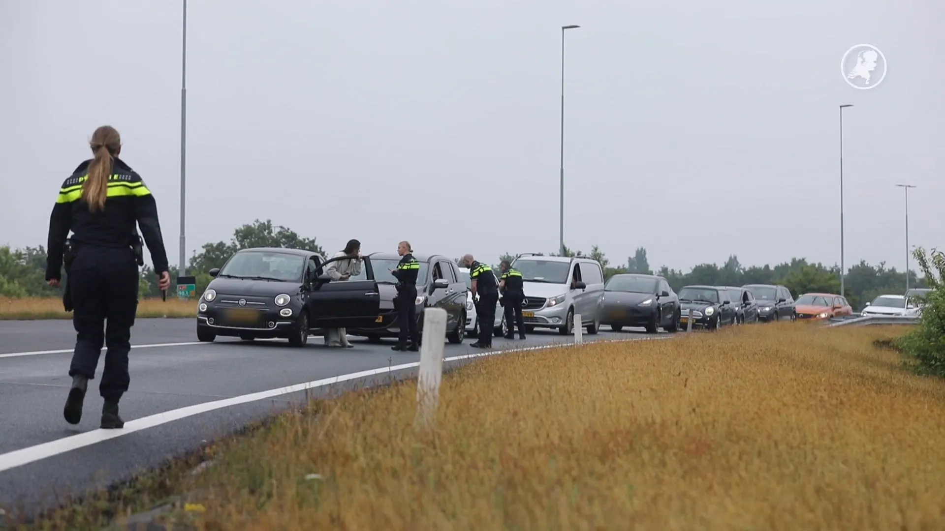 Massaal op de bon voor negeren rood kruis bij ongeluk A27