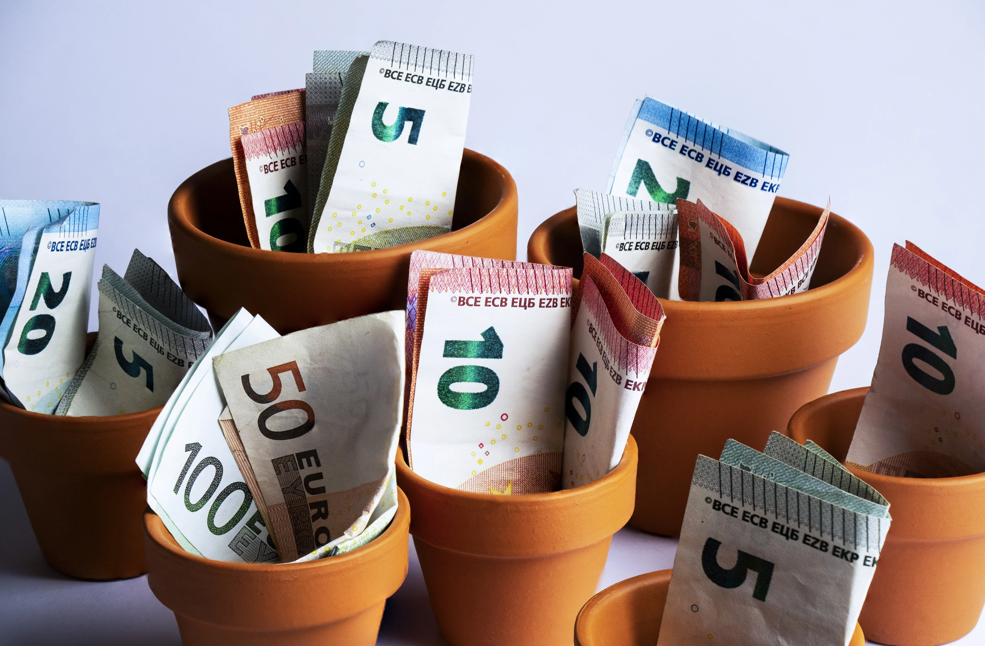 Spaarrekening groeit bij Nederlanders, maar zorgen over buffer blijven groot