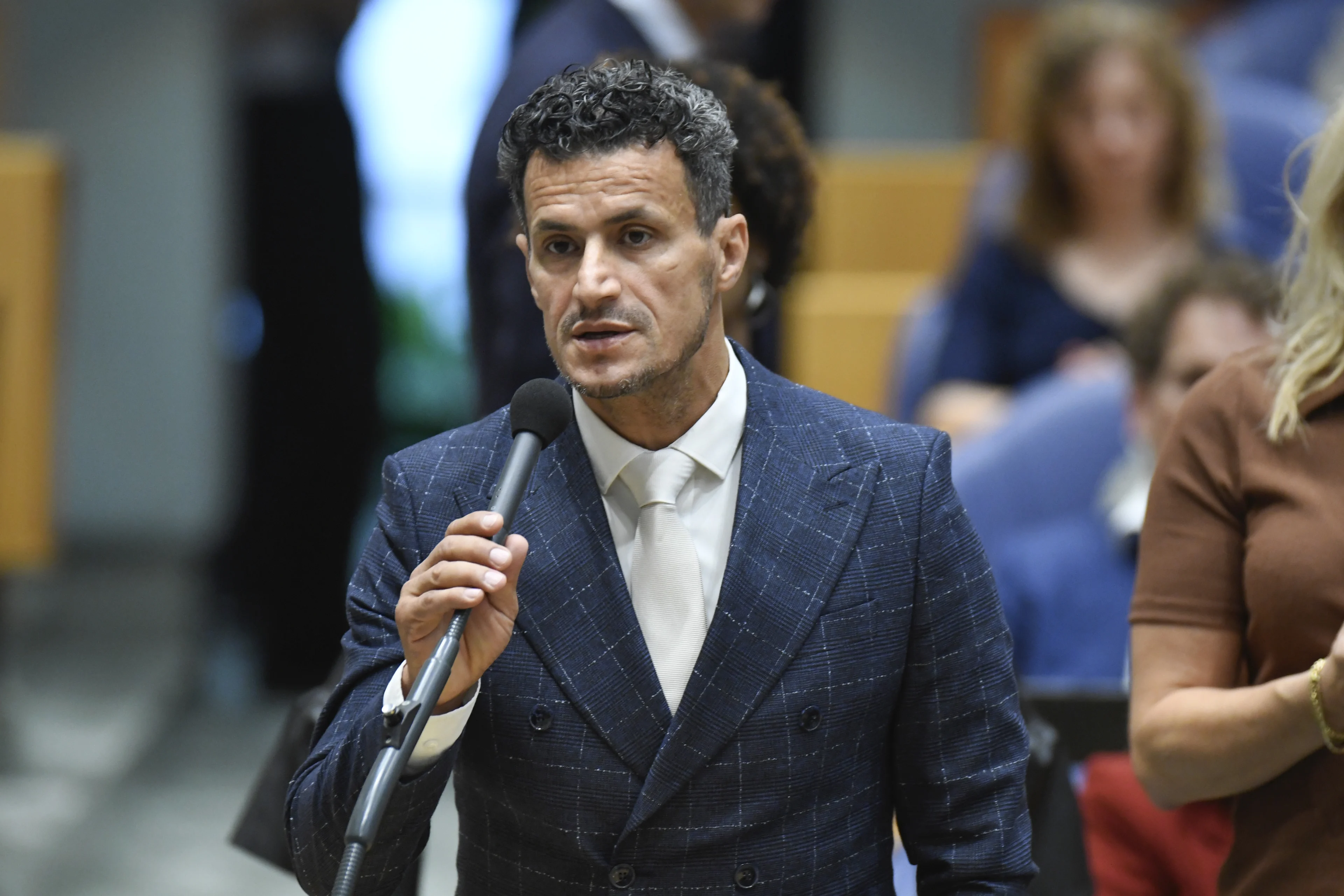 DENK-leider Farid Azarkan verlaat de landelijke politiek