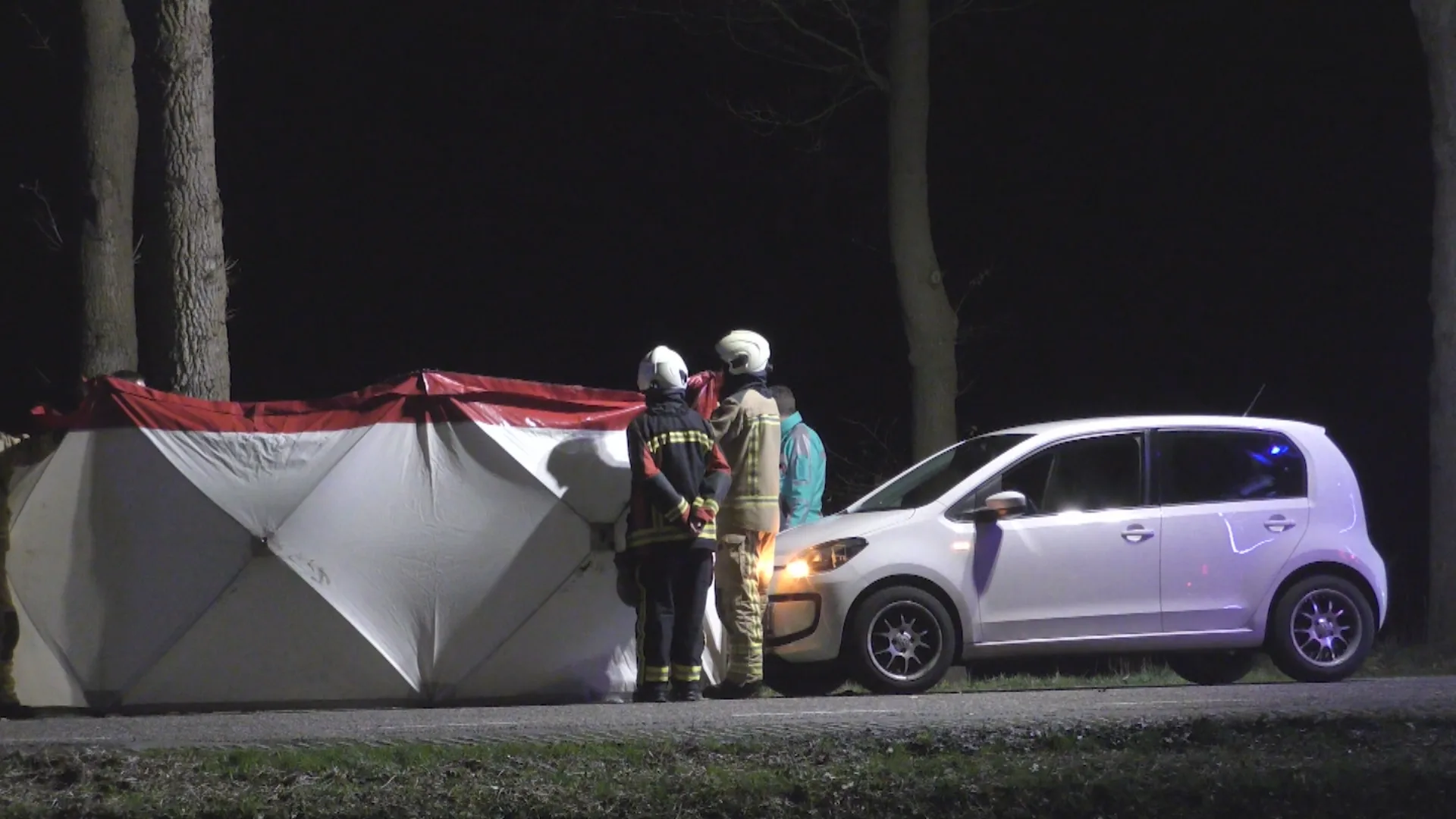 Voetganger (37) overleden na aanrijding met auto in Drentse Hijken