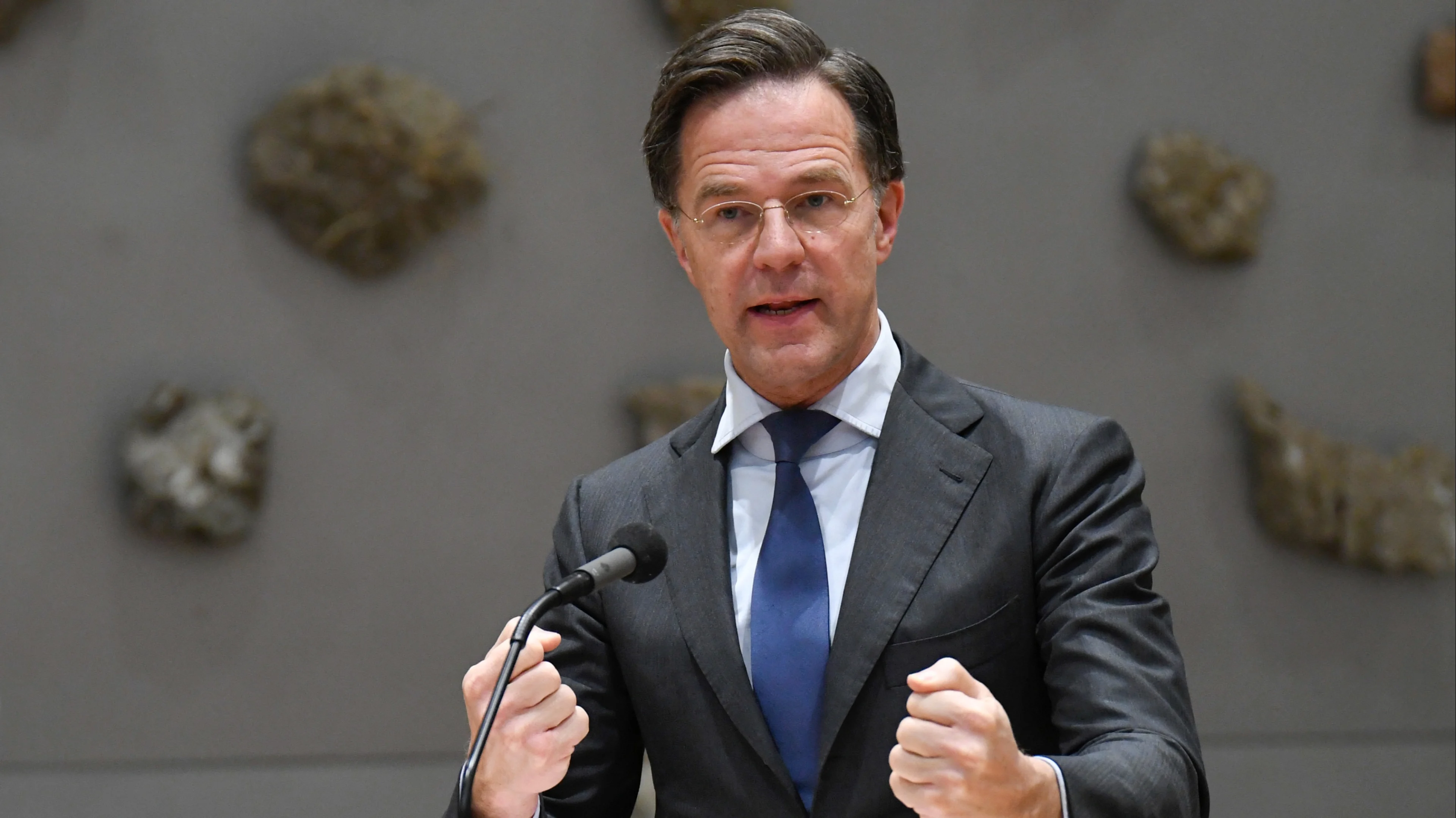 Rutte spreekt met Zelenski over verzamelen bewijzen oorlogsmisdaden