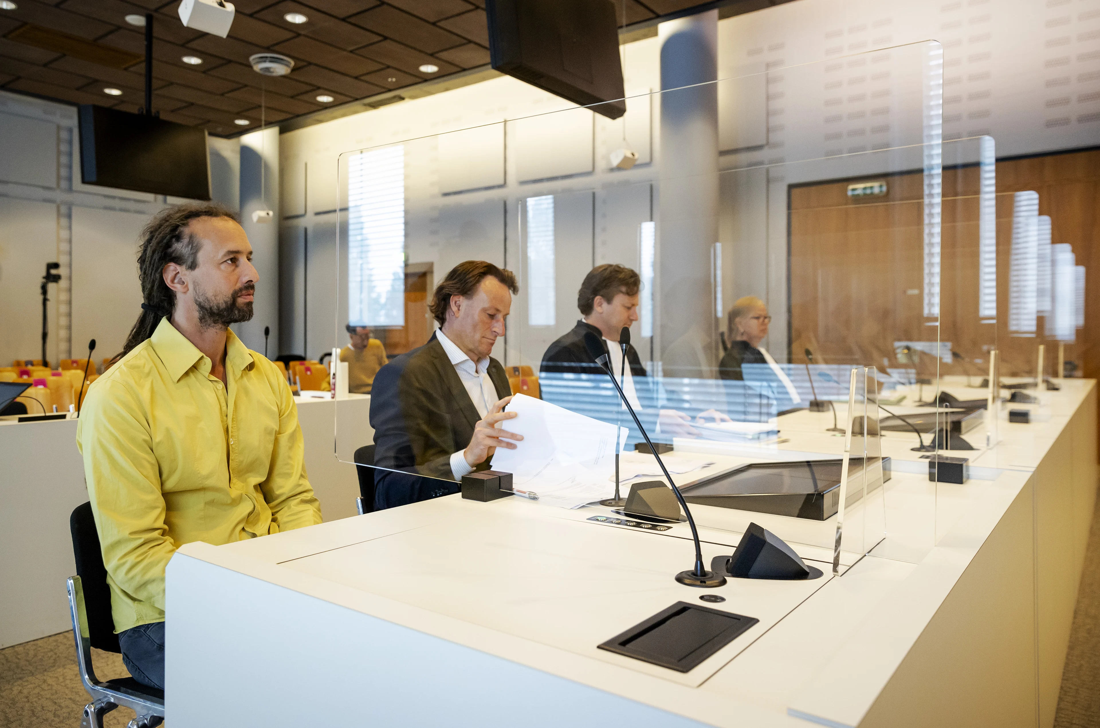 Viruswaanzin teleurgesteld over uitspraak rechter: 'Een klap in het gezicht van de Nederlandse rechtsstaat'