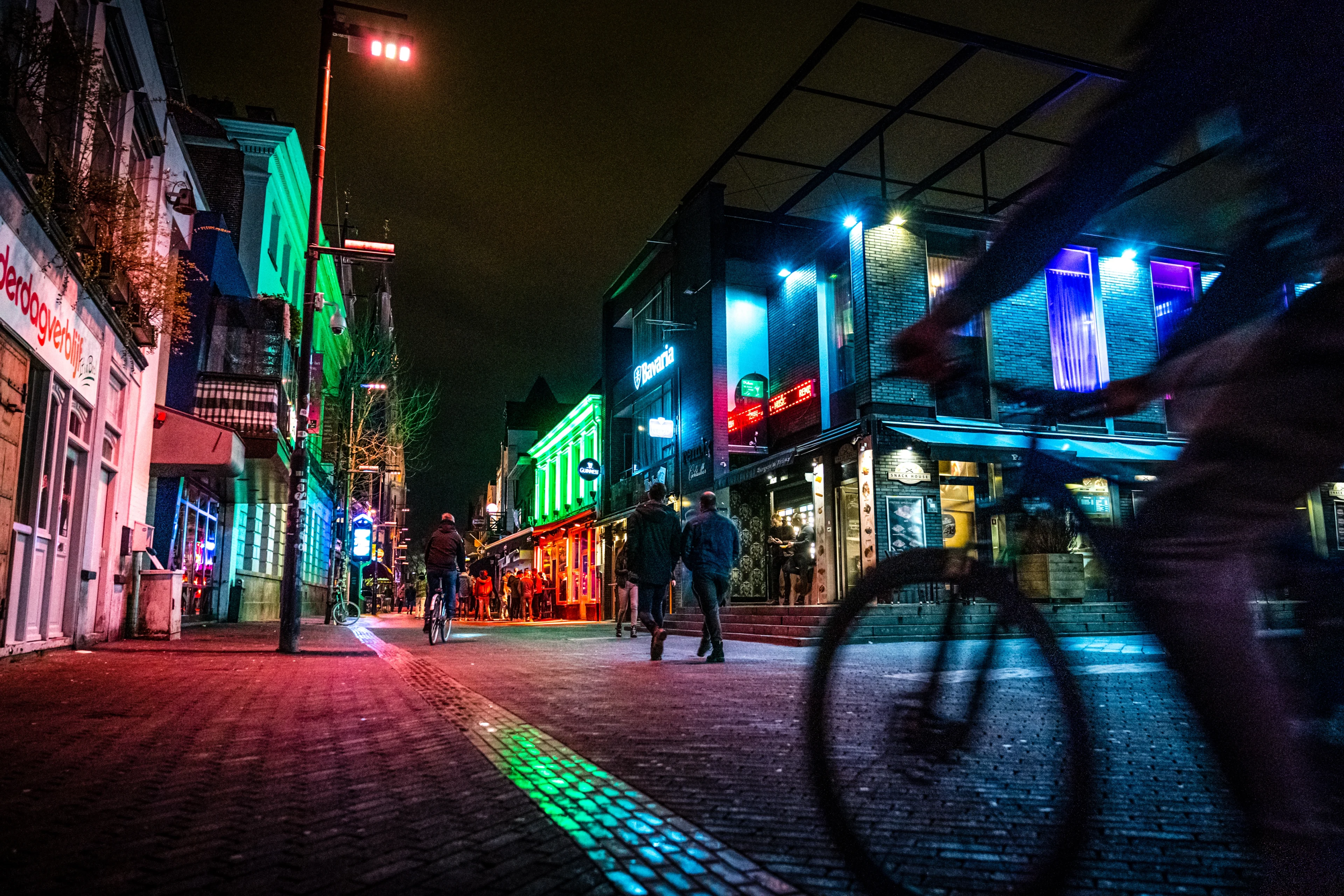Boete, rijverbod of strafblad als je dronken fietst, toch doen Nederlanders het massaal