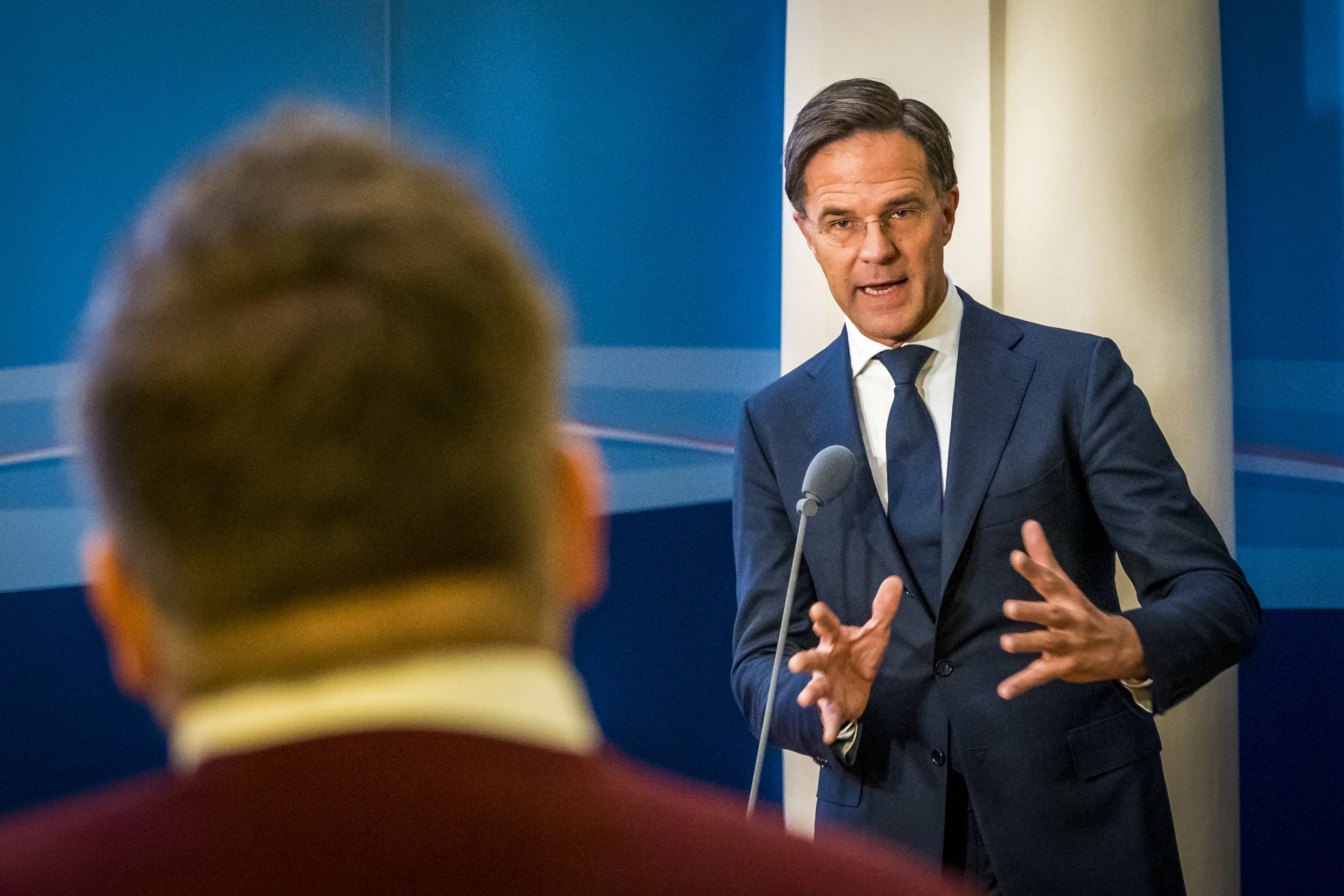 Rutte geeft Nederland standje: volg basisregels beter op, anders eerder extra maatregelen