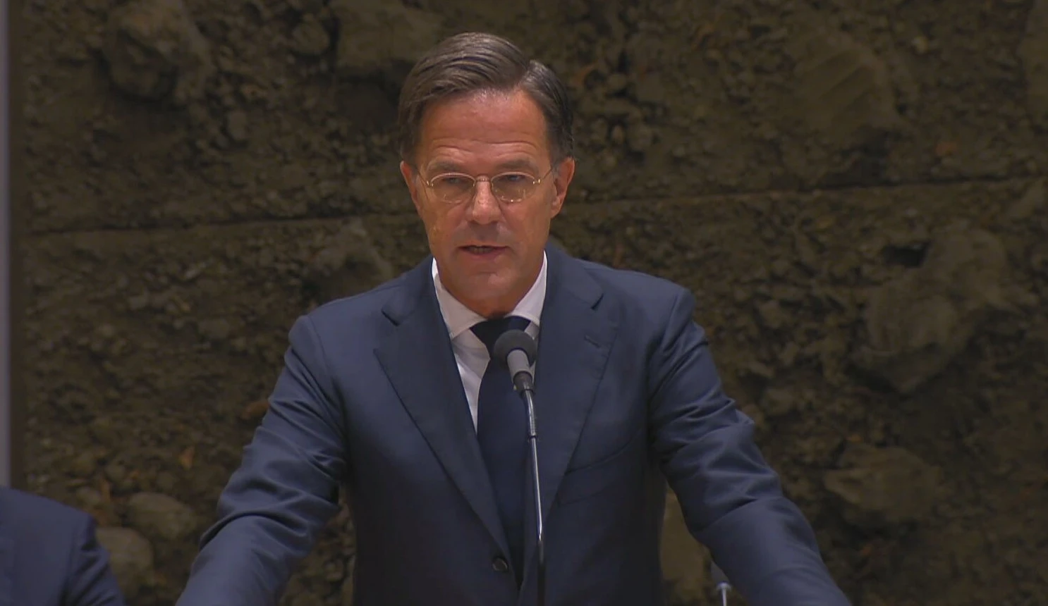 Rutte kritisch over Holocaust-discussie: 'Geschiedenis werkt vandaag de dag nog door'
