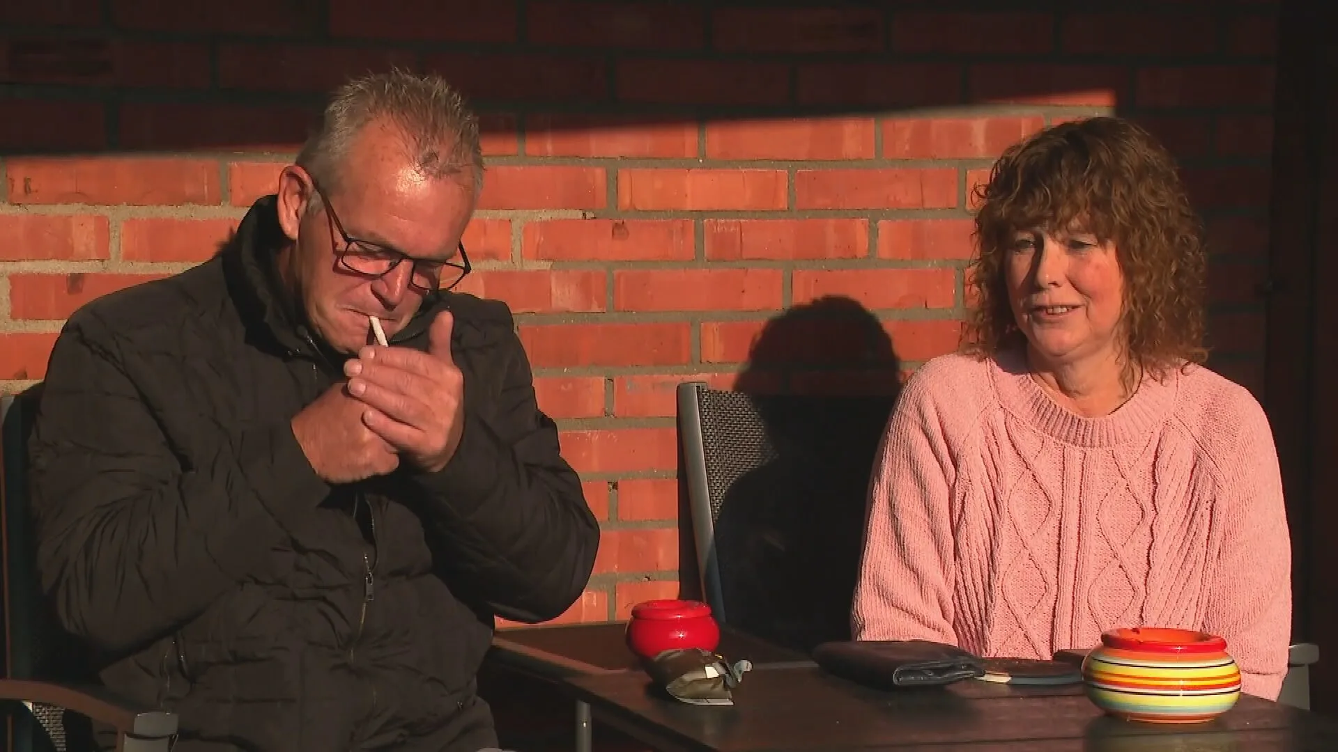 Roy en Wijnanda proberen van hun dure rookverslaving af te komen: 'Al weken mentaal aan het voorbereiden'