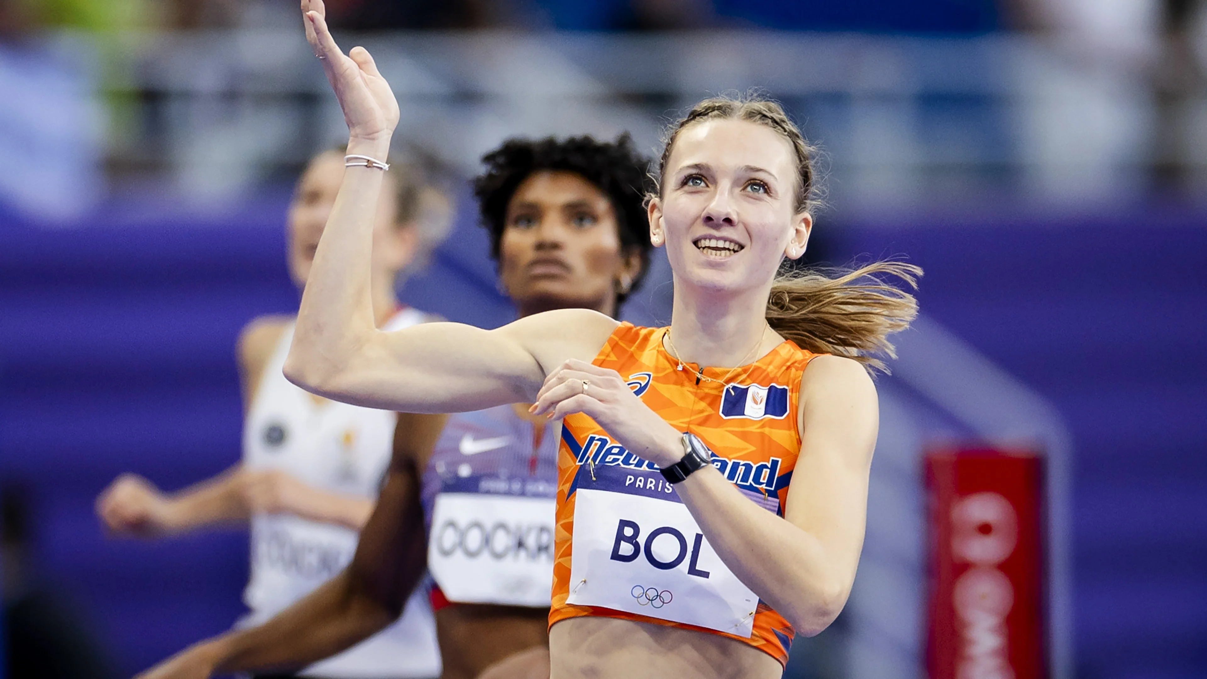 Bol met twee vingers in de neus naar finale 400 meter horden