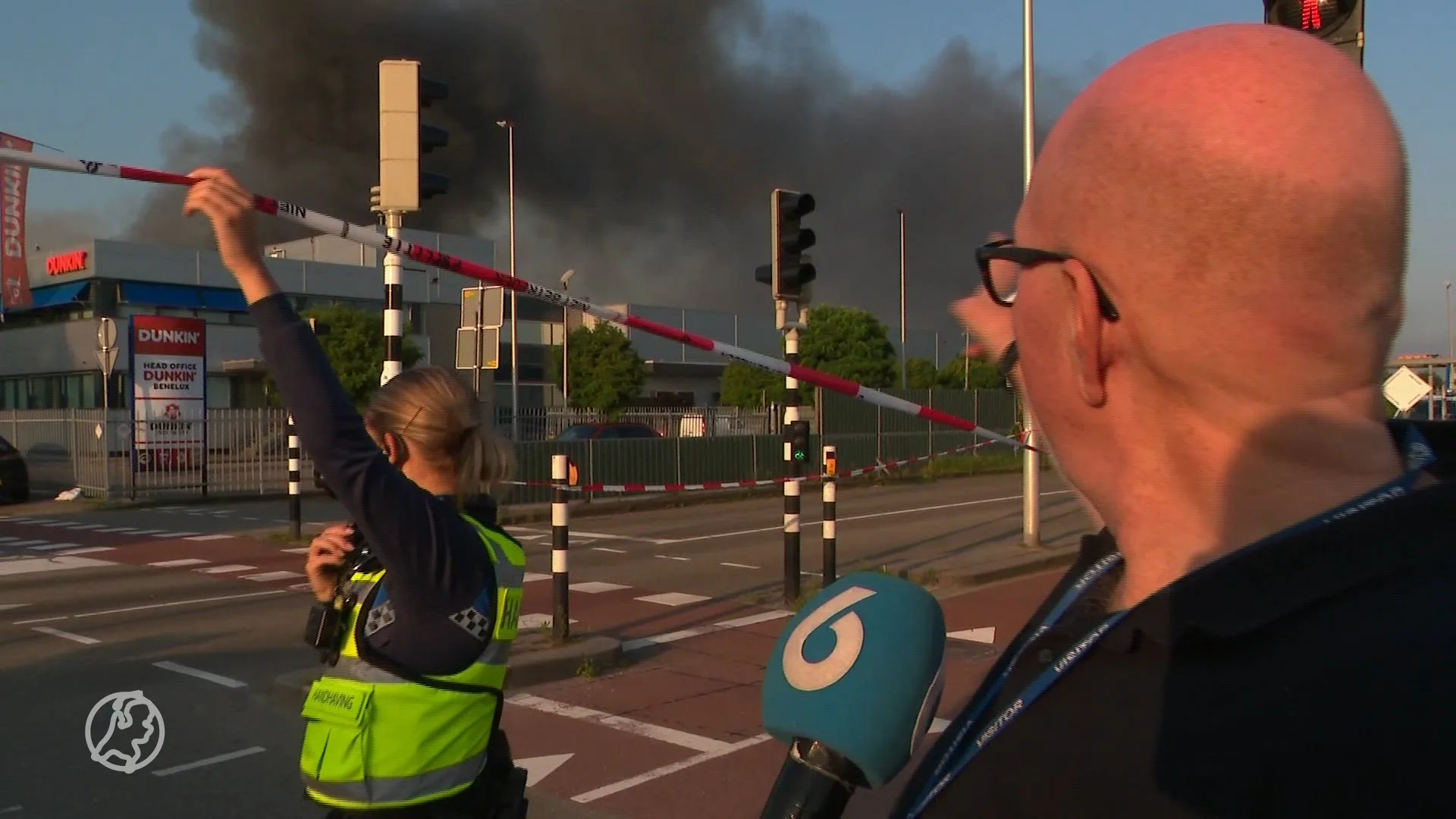 Donkere rookkolom na heftige brand De Meern