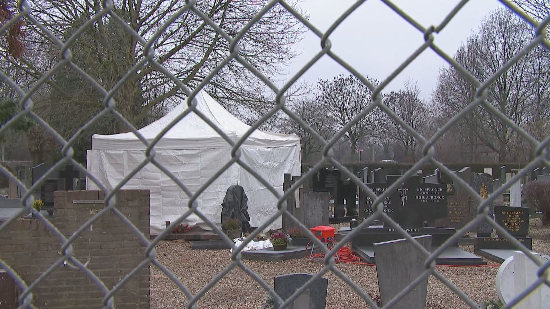 Onderzoek op begraafplaats Maastricht in verband met verdwijningszaak Tanja Groen