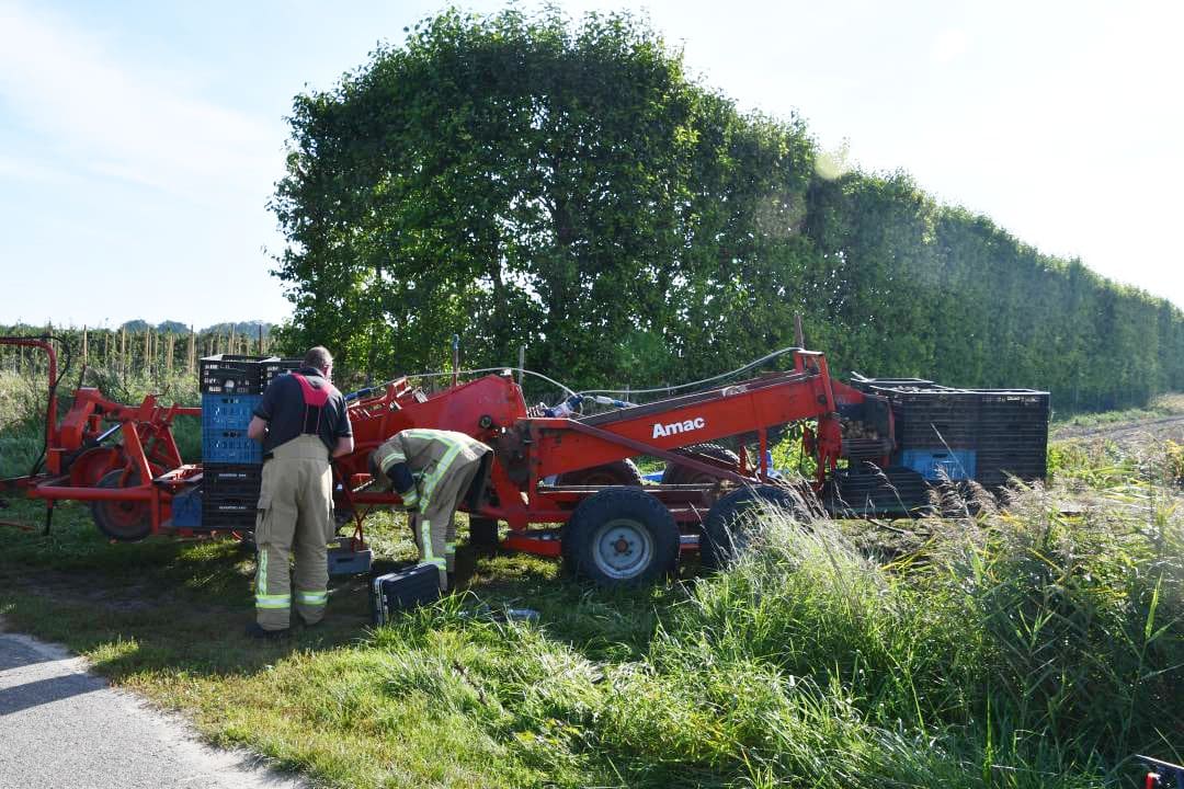 Jongen (11) valt van landbouwvoertuig in Zeeland en raakt gewond