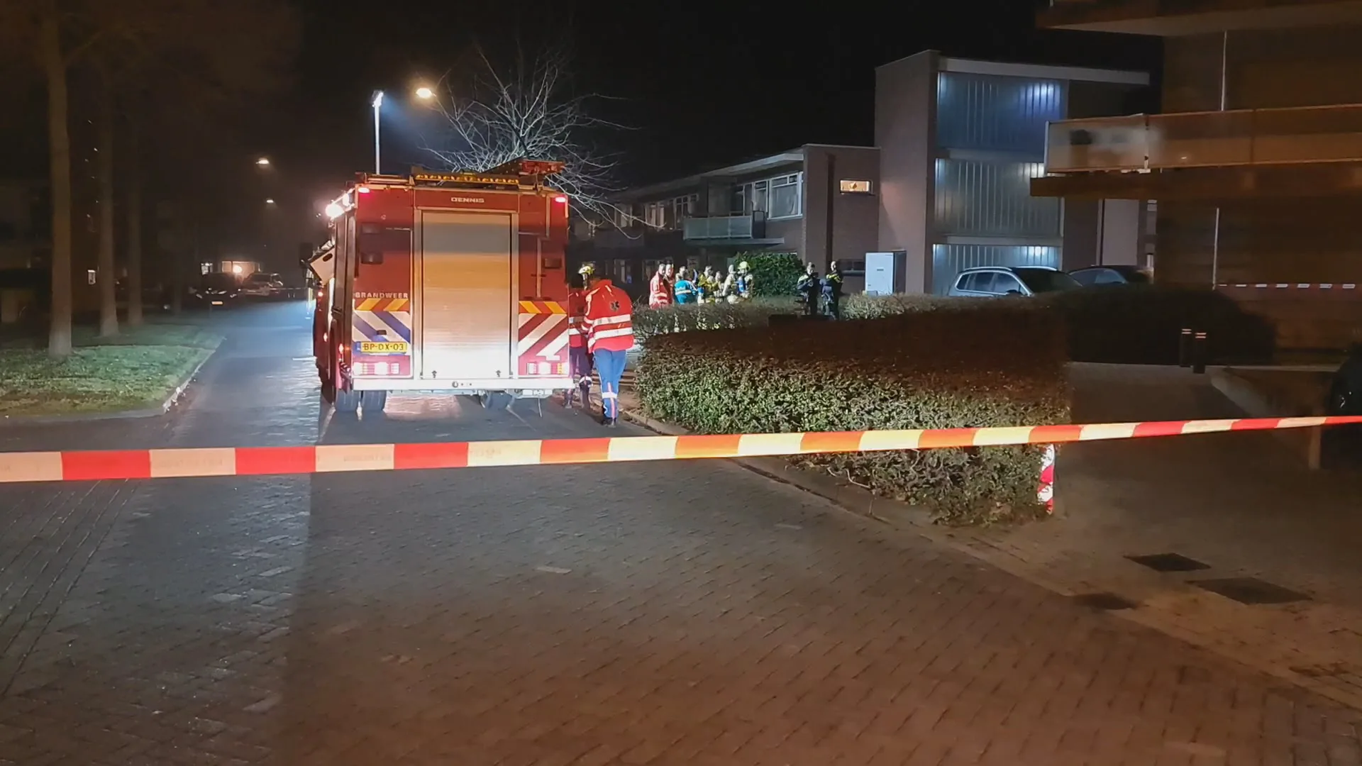 Twee gewonden door brand in Schagen, tien woningen ontruimd