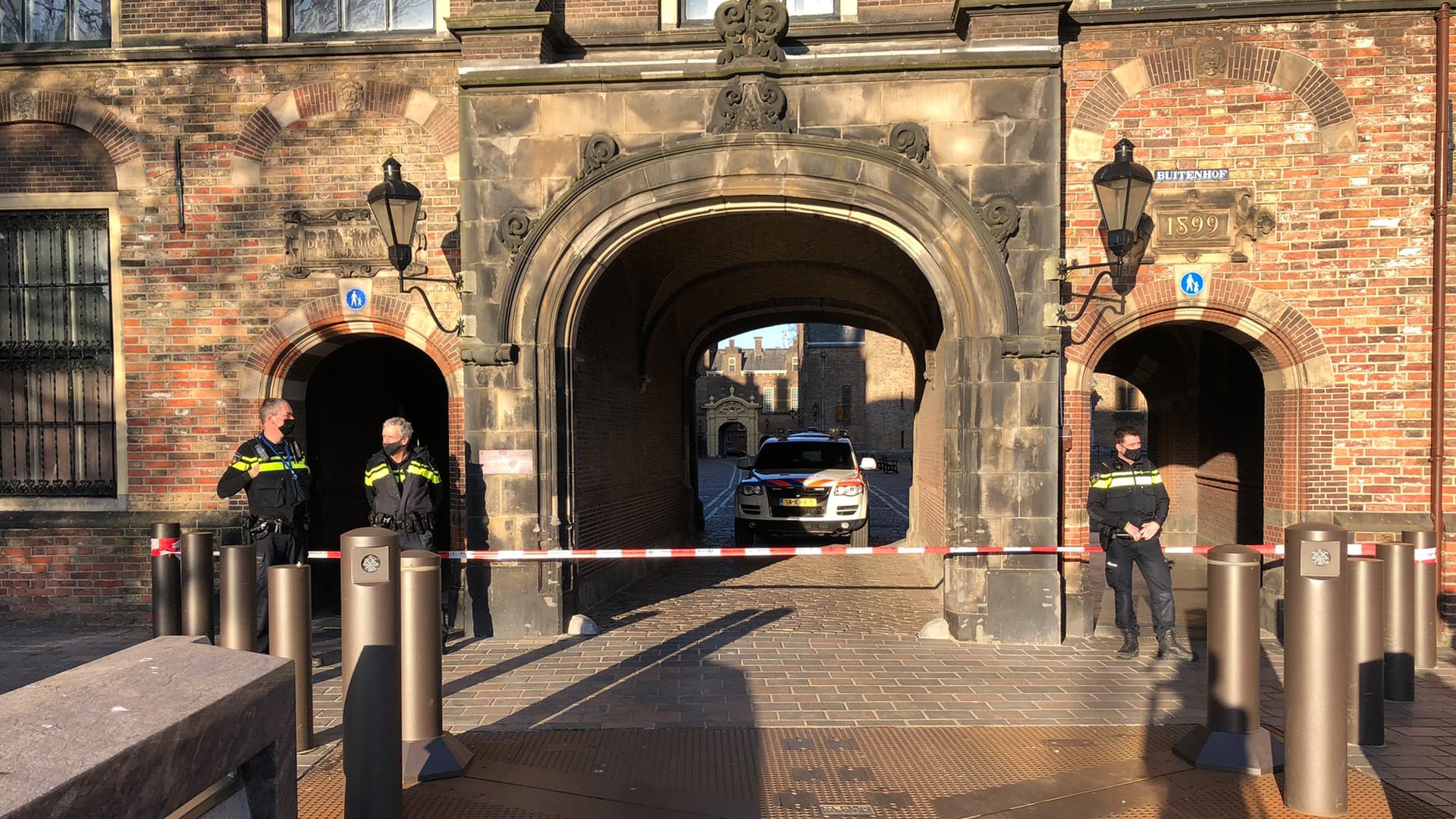 Binnenhof weer vrijgegeven na bommelding, niks verdachts gevonden