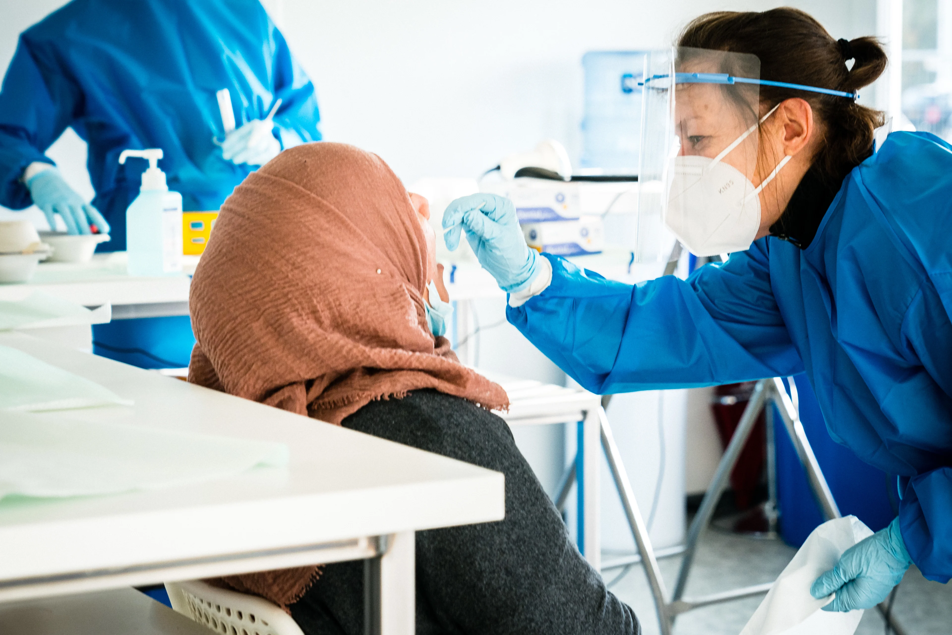 RIVM meldt 4947 nieuwe coronagevallen, bijna 1000 meer dan op dinsdag