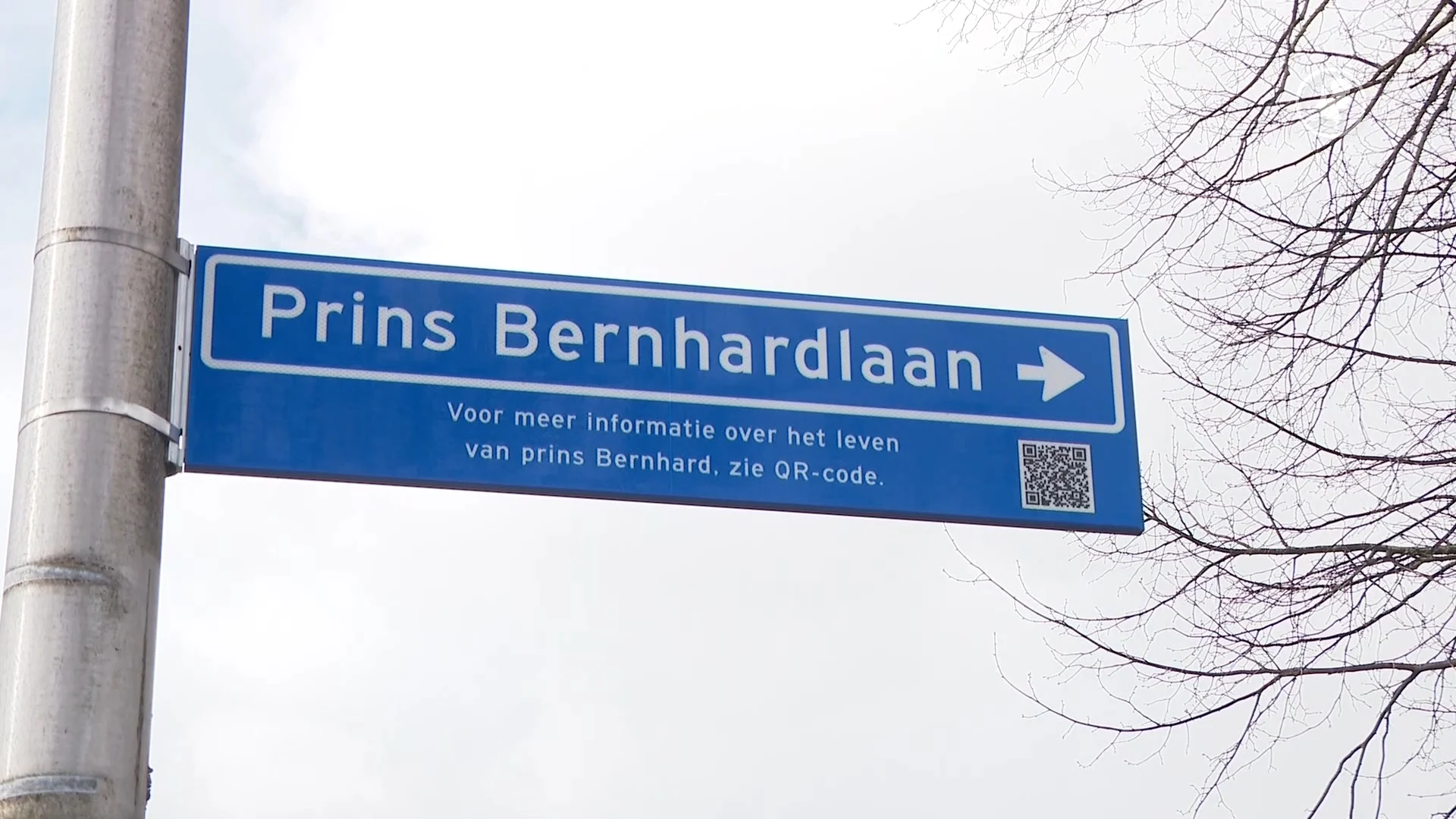 Utrecht voorziet straatnaambordjes van QR-code naar Wikipedia