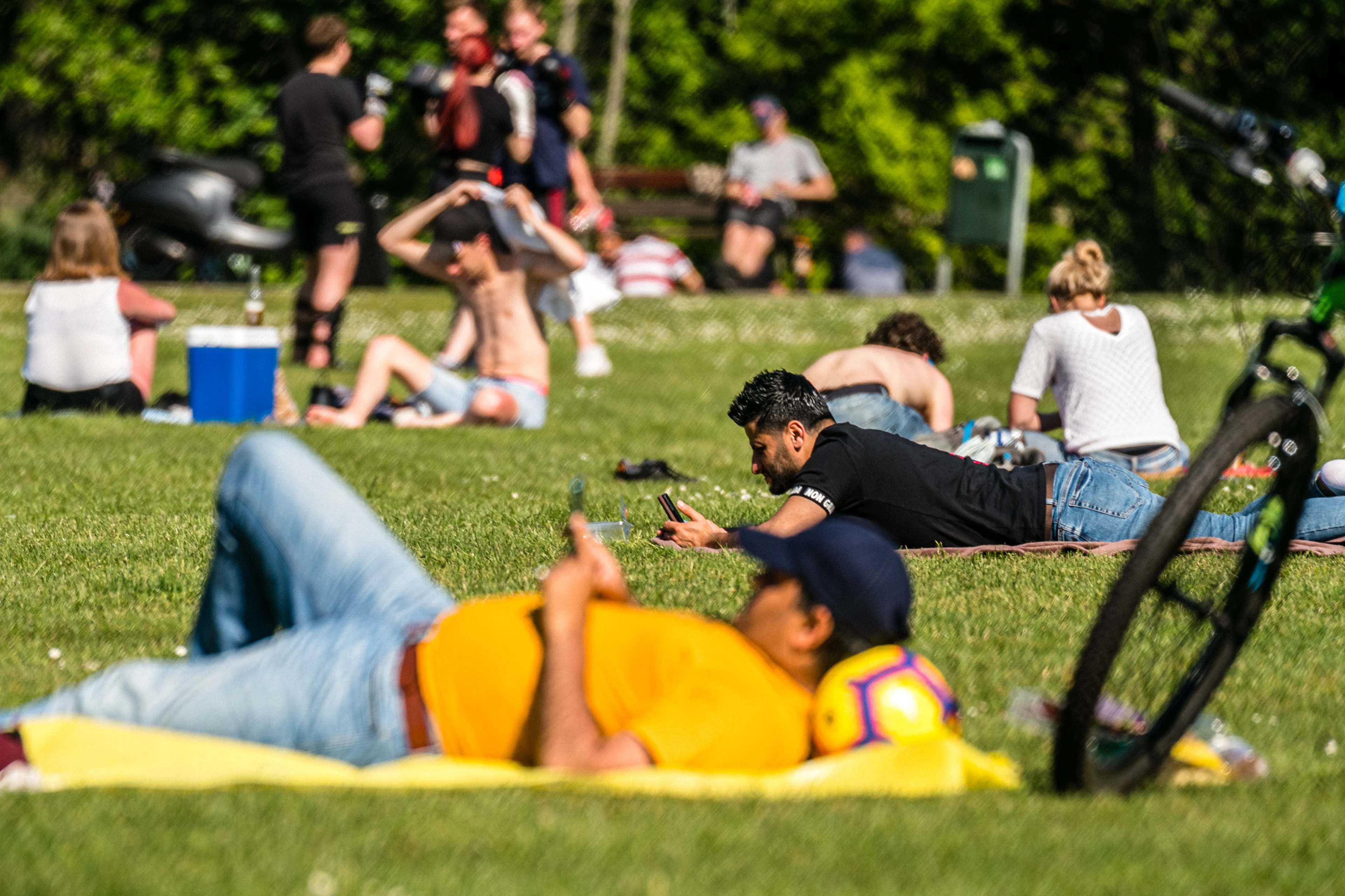 Koude meimaand eindigt zomers met temperaturen tot 25 graden