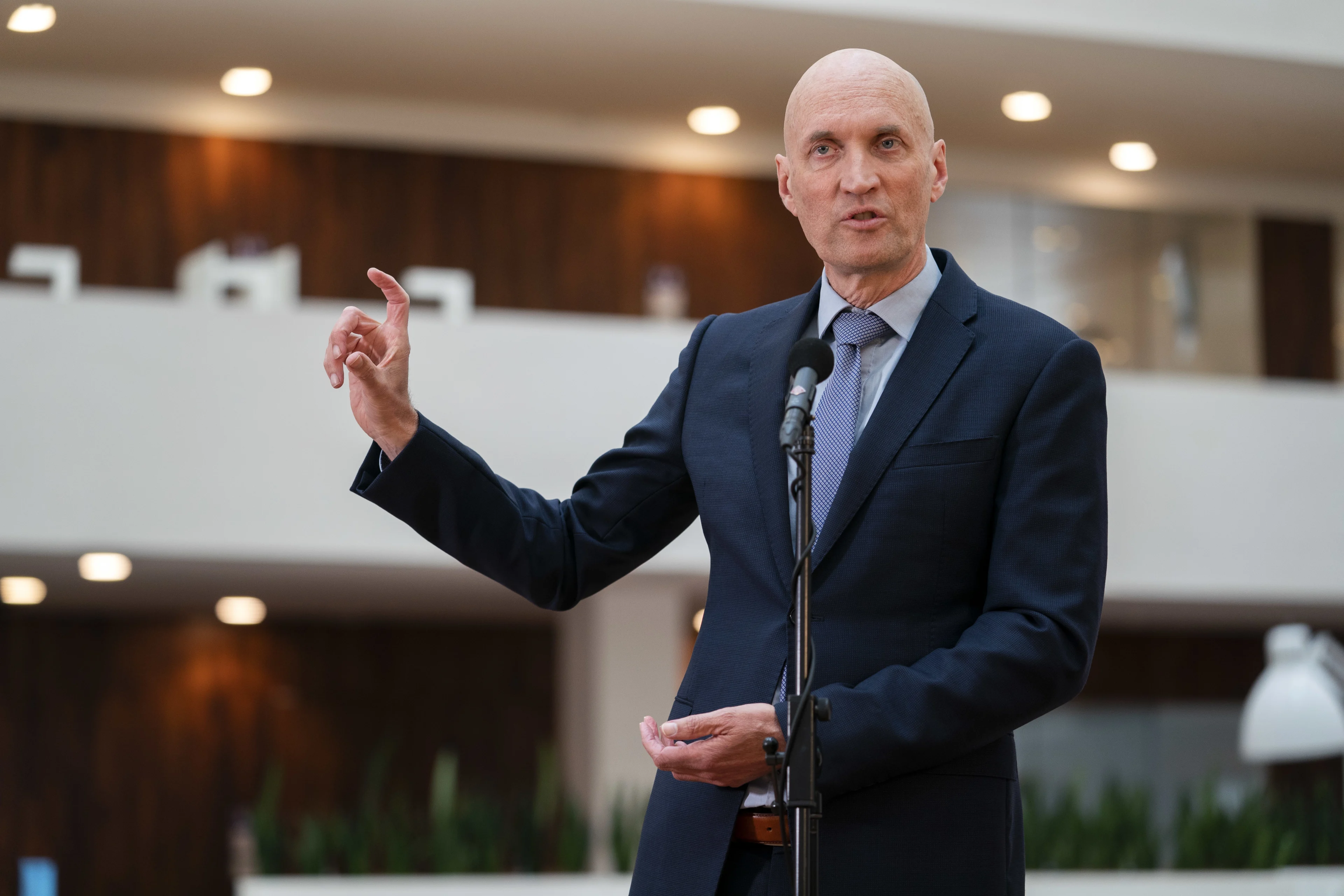 Kuipers: ministerie wilde geen zorgpersoneel uit buitenland halen om ic-capaciteit te vergroten