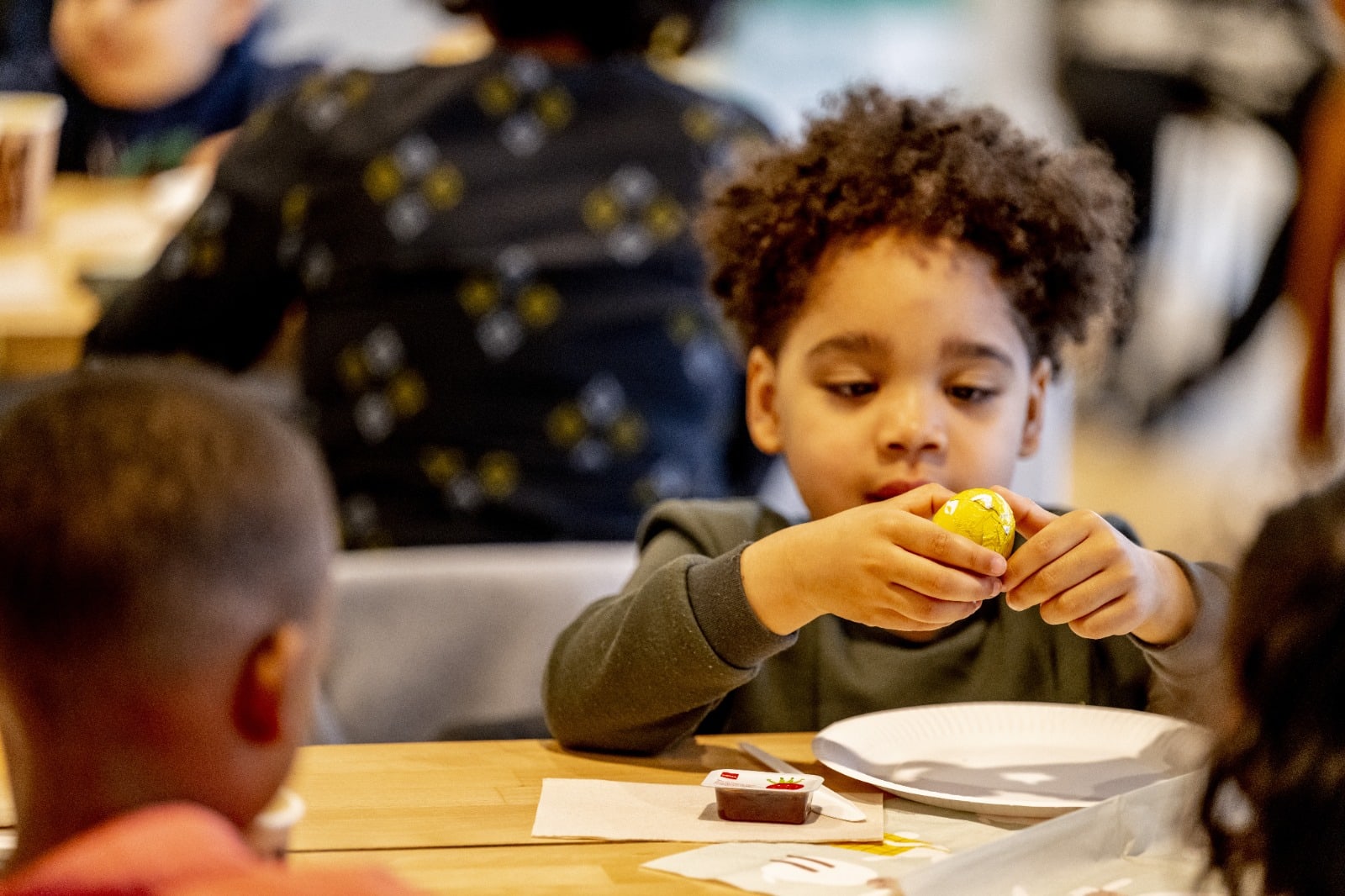 Zo veel paaseieren moet je eten om een kilo aan te komen