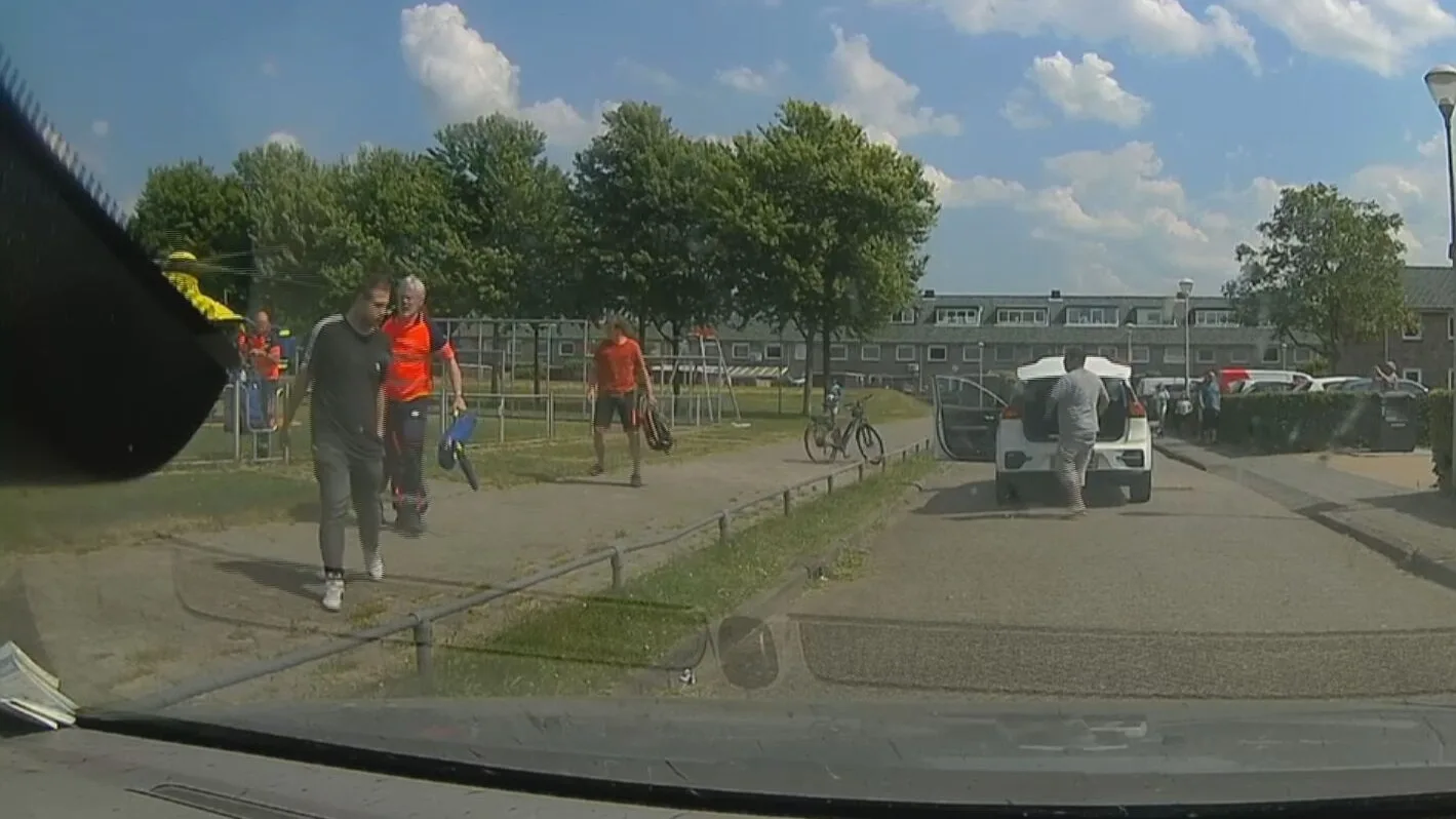 ZIEN: Automobilisten helpen traumateam bij redden leven