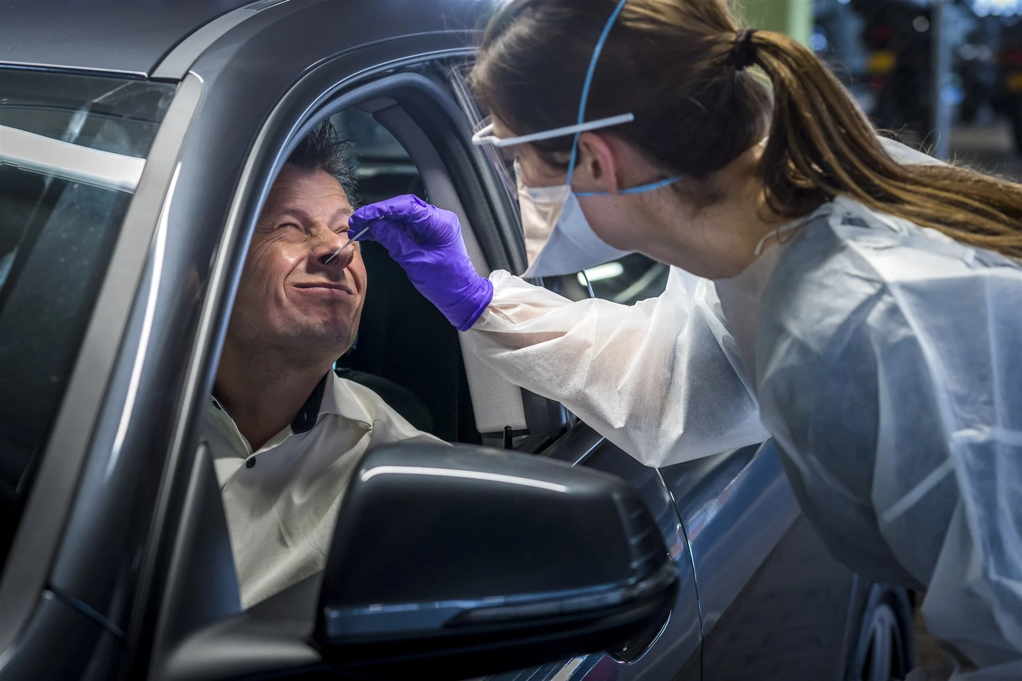 Nieuw dagrecord: aantal coronabesmettingen met ongeveer 3000 gestegen