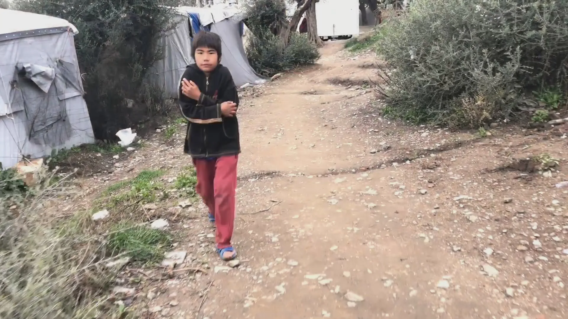 Voormalige onderduikkinderen WO II roepen regering op om kinderen uit Griekse kampen te halen