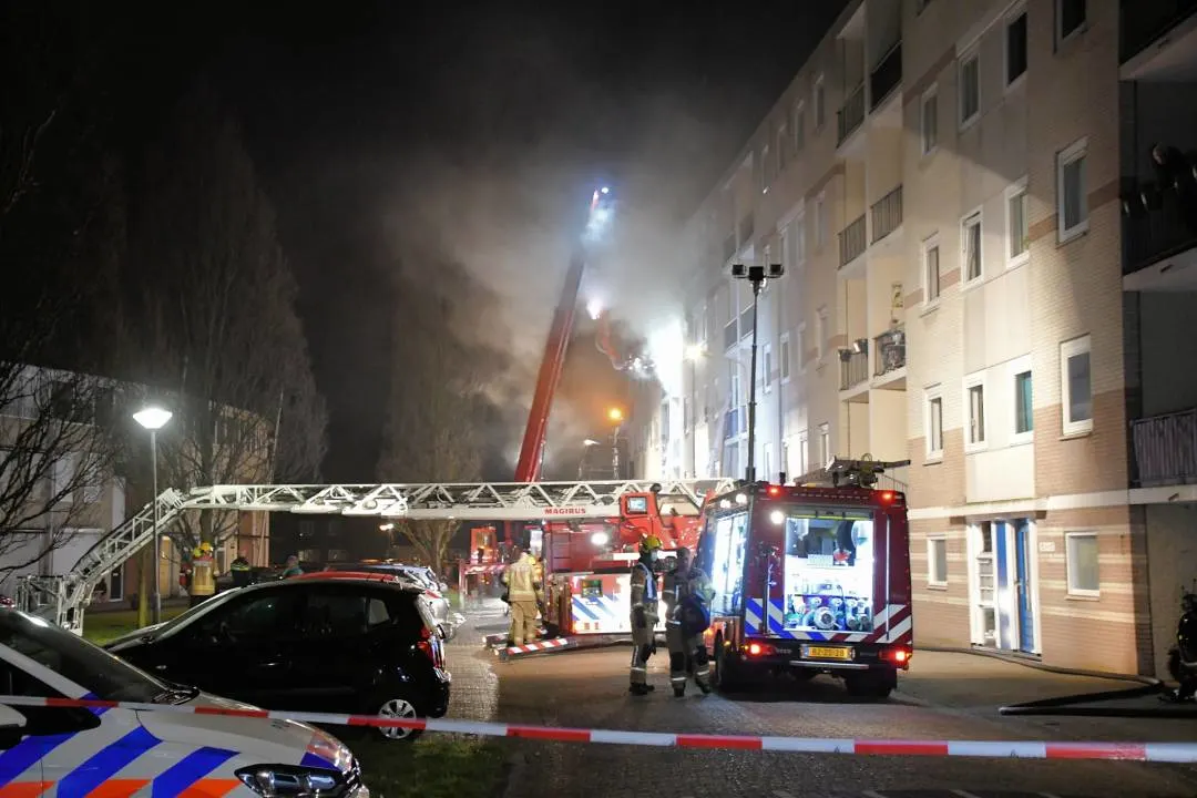 Grote brand in flatgebouw in Vlissingen, bewoners geëvacueerd