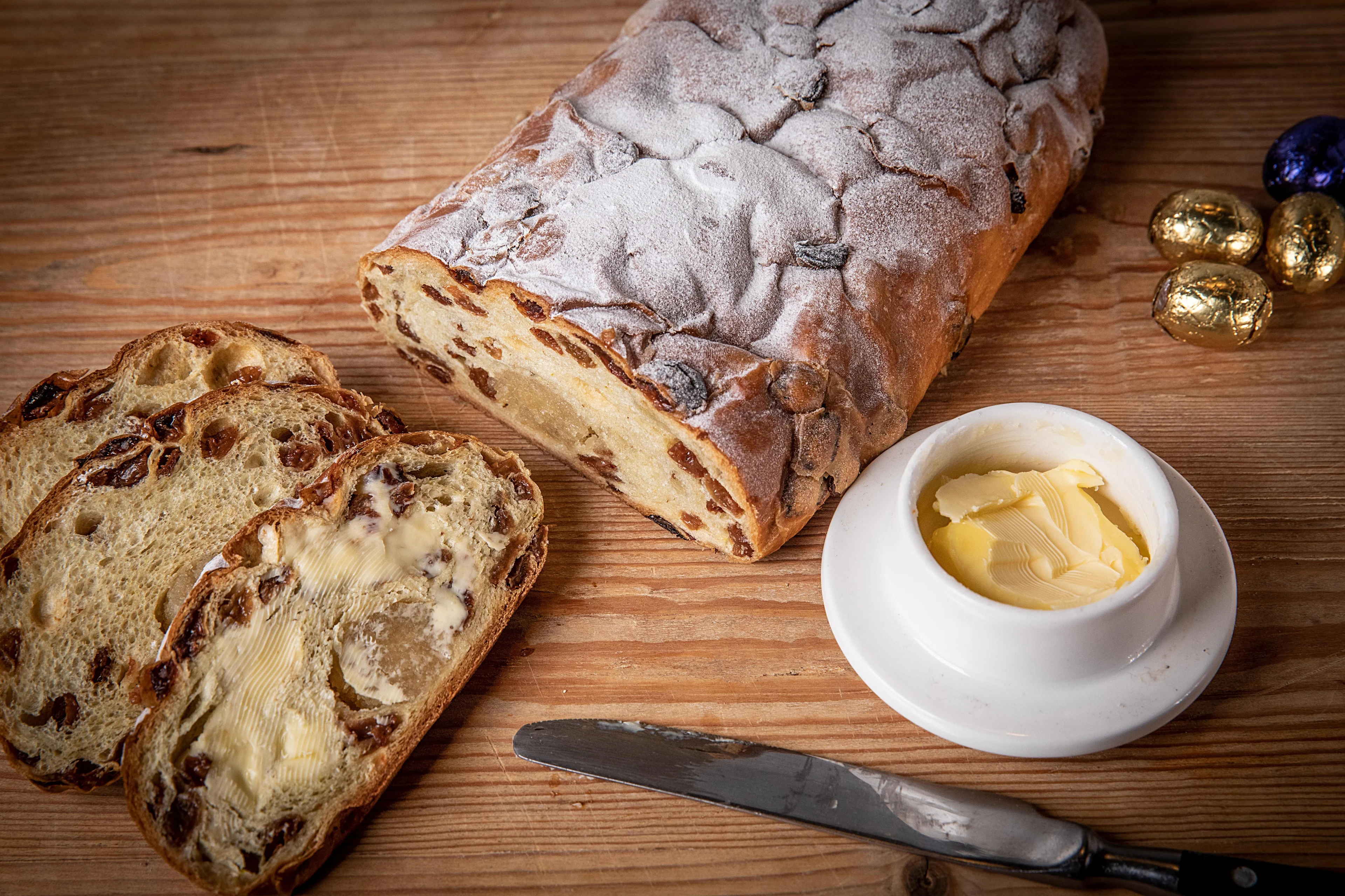 Paasstol fors duurder, halen Nederlanders hem nog in huis?