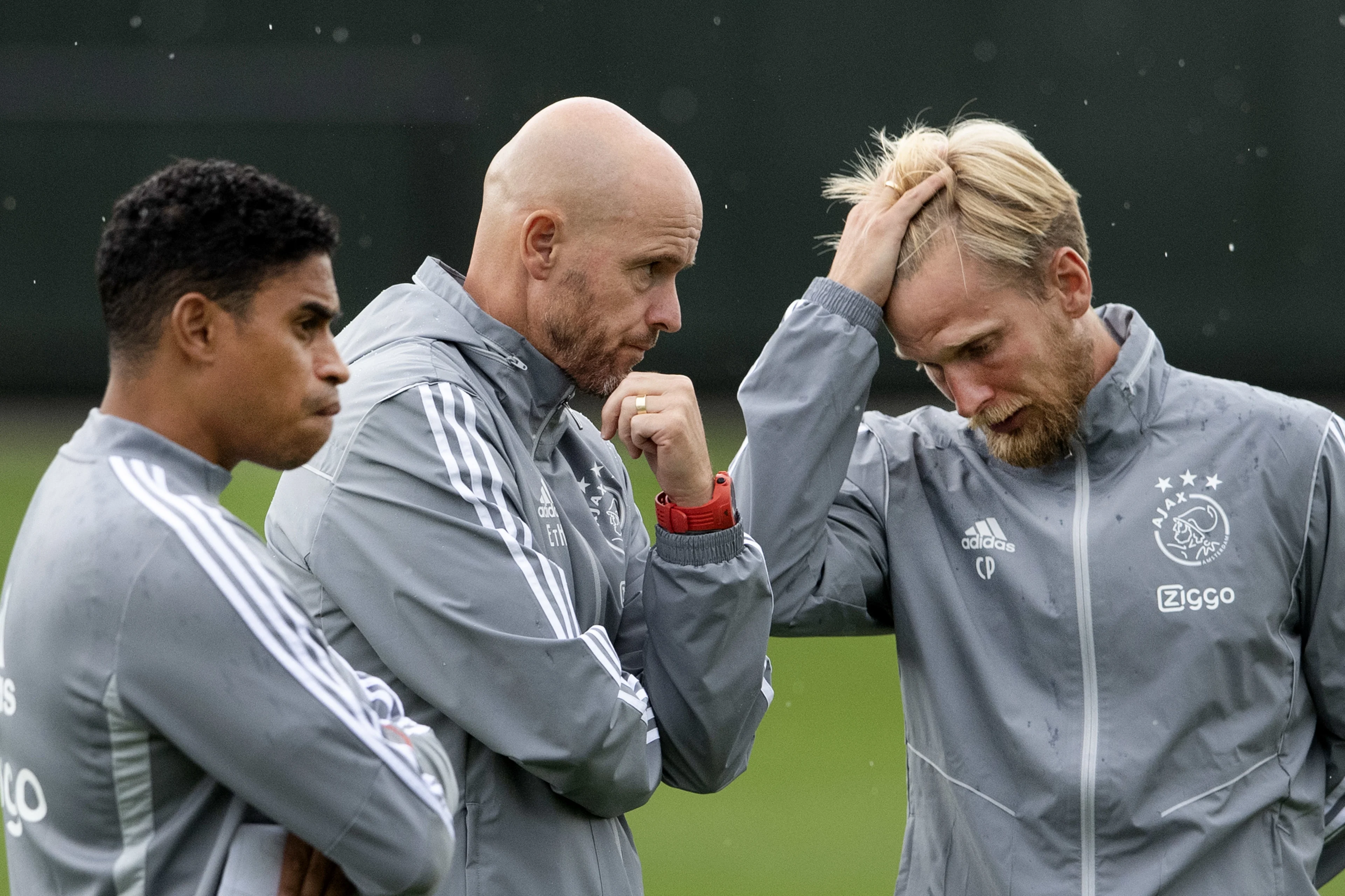 Coronavirus raakt Ajax: trainer en medische stafleden in quarantaine