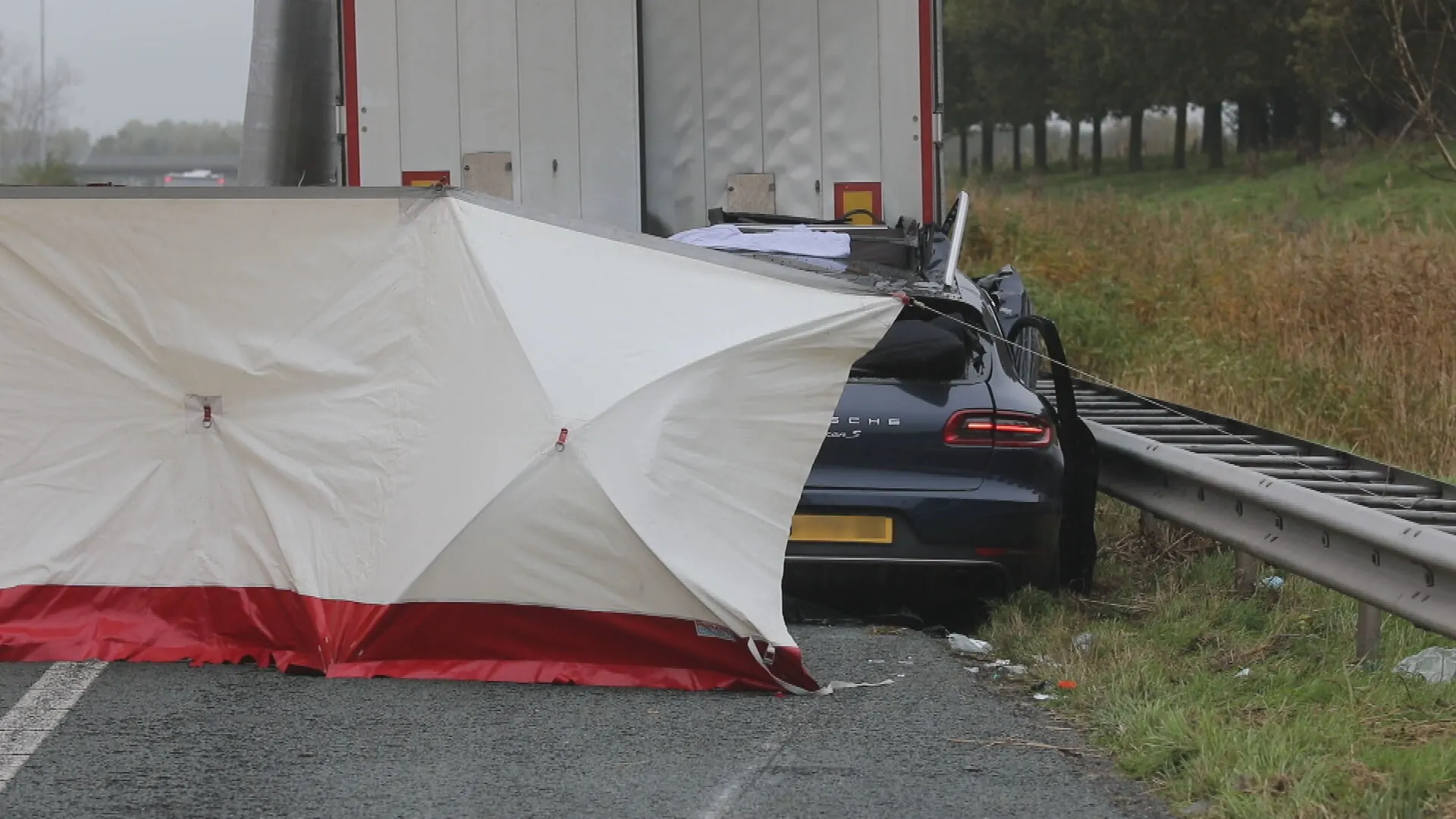 Twee doden bij ongeluk op A4 bij Woensdrecht