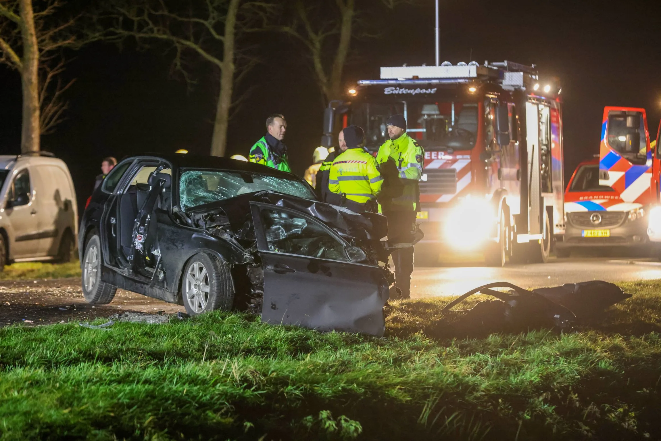 Meerdere gewonden door ernstig verkeersongeval in Friesland