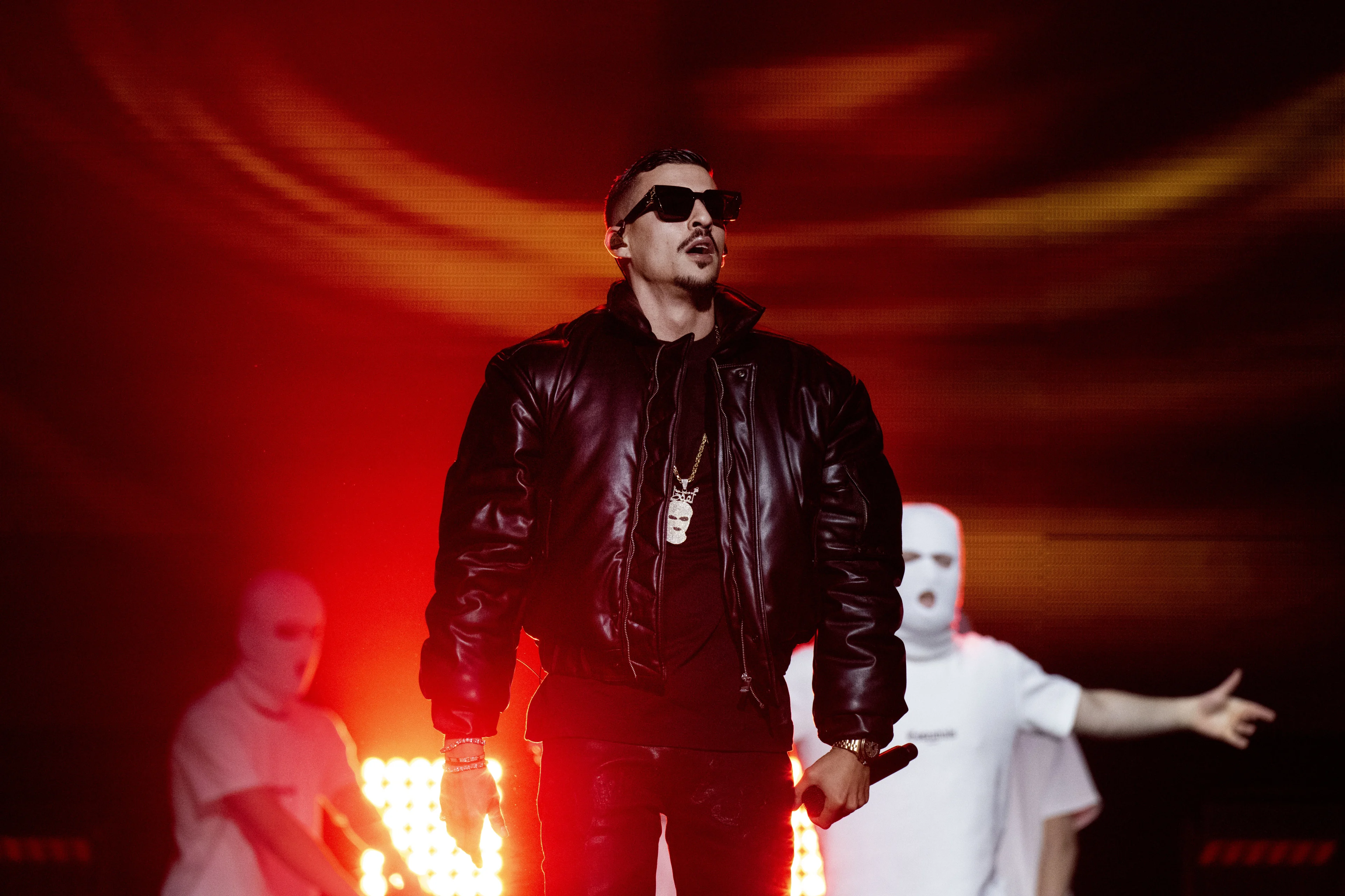 Rapper Boef staat stil bij Gaza in Ziggo: 'Achter mij een lijst met dode baby's'