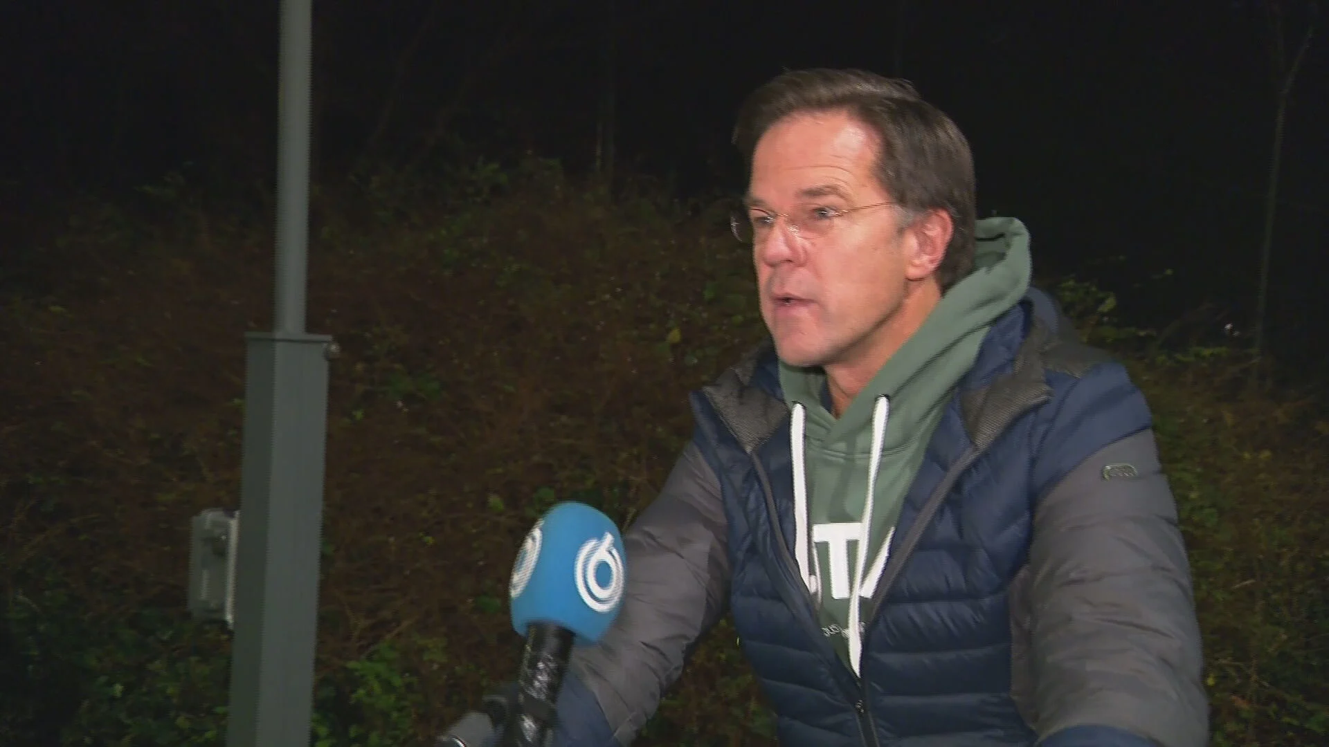 Avondklok nog niet rond, Kabinet praat komende dagen verder