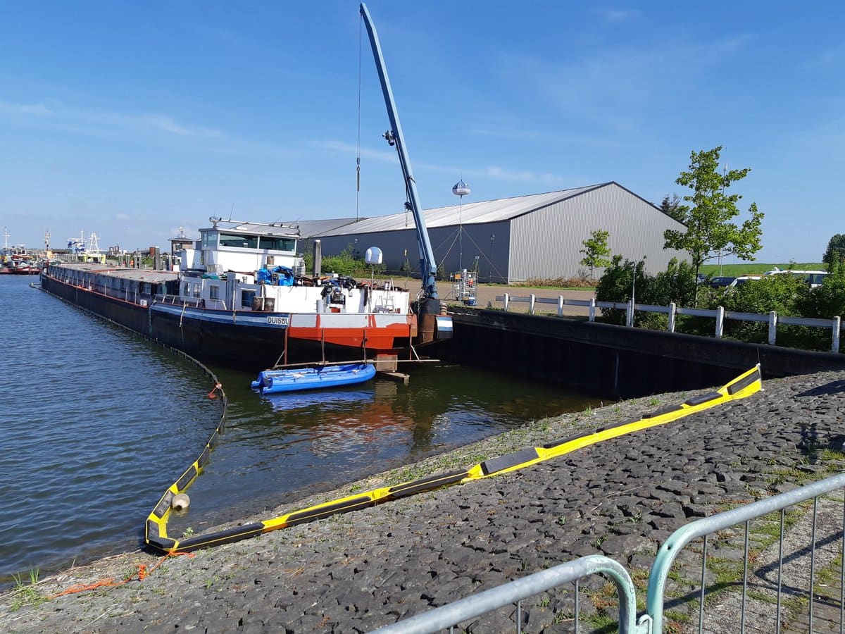 Welke straf krijgen de mannen achter de zinkende drugsboot in Moerdijk?