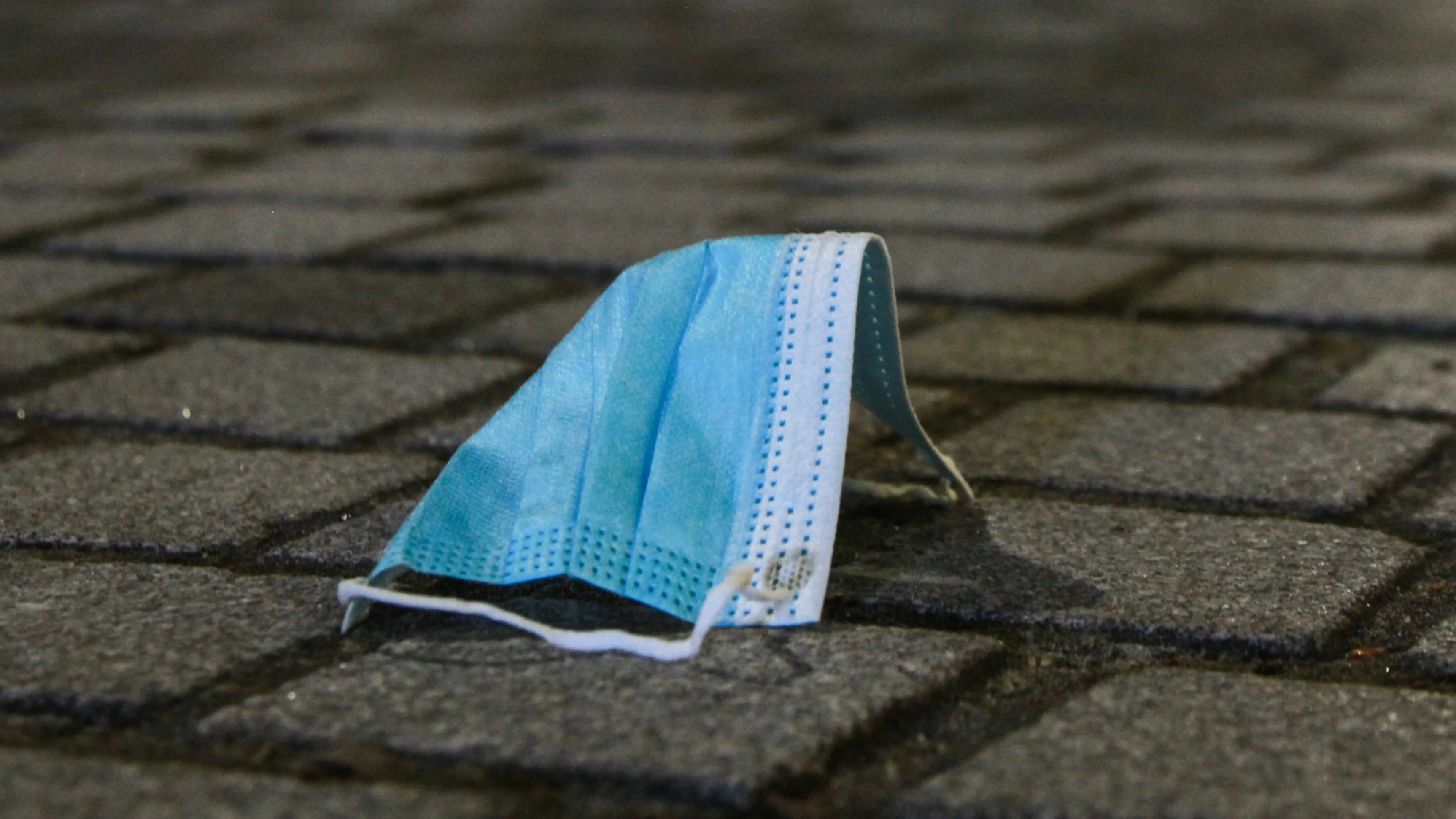 LIVEBLOG | Kuipers: heel verstandig om avondklok te verlengen