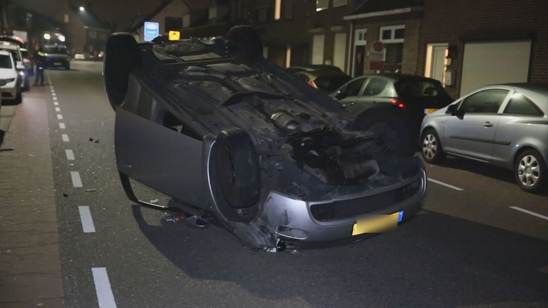 Dronken vrouw verliest macht over het stuur en slaat over de kop in Oudenbosch