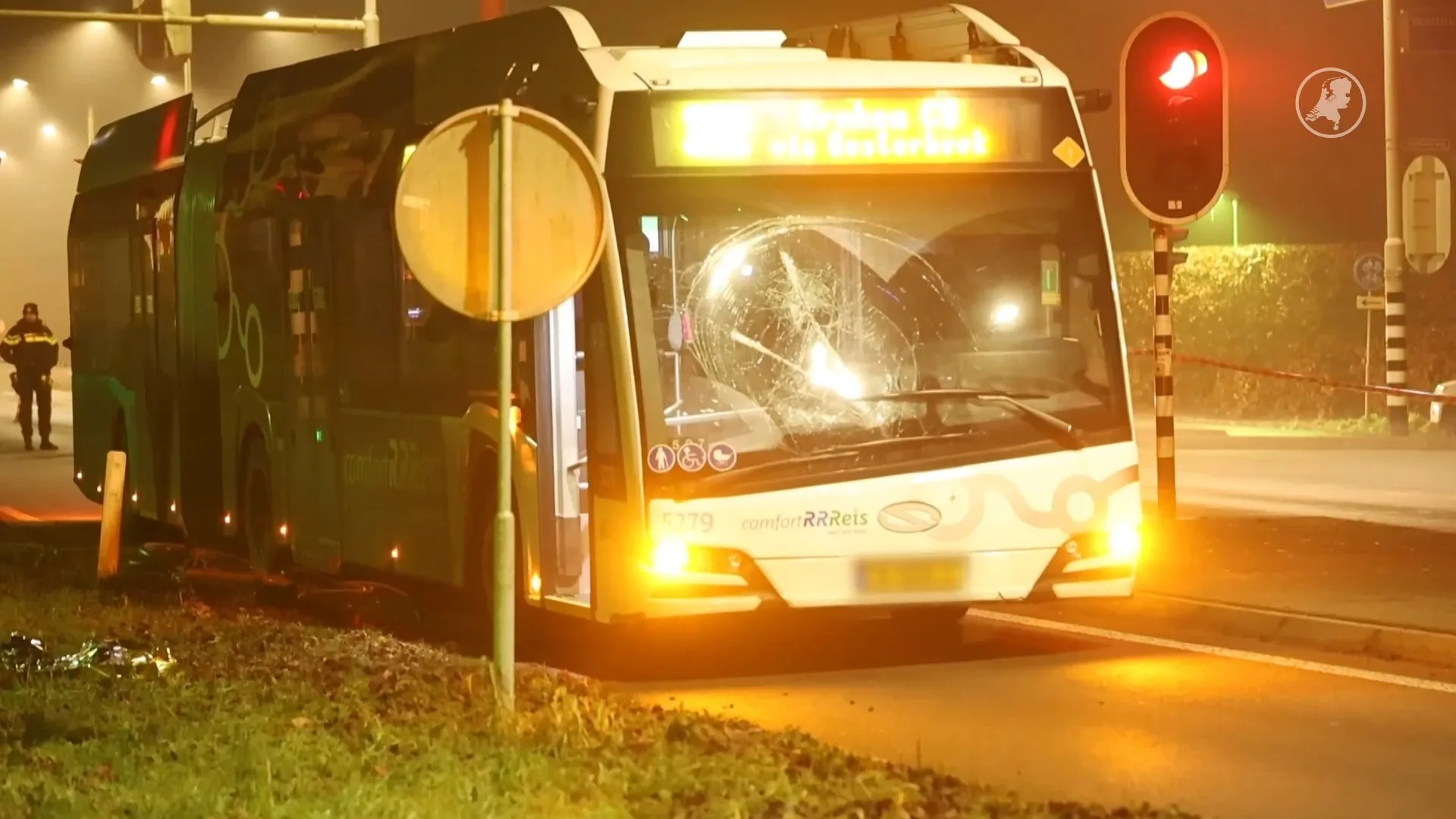 Jonge fietser zwaargewond na aanrijding met lijnbus