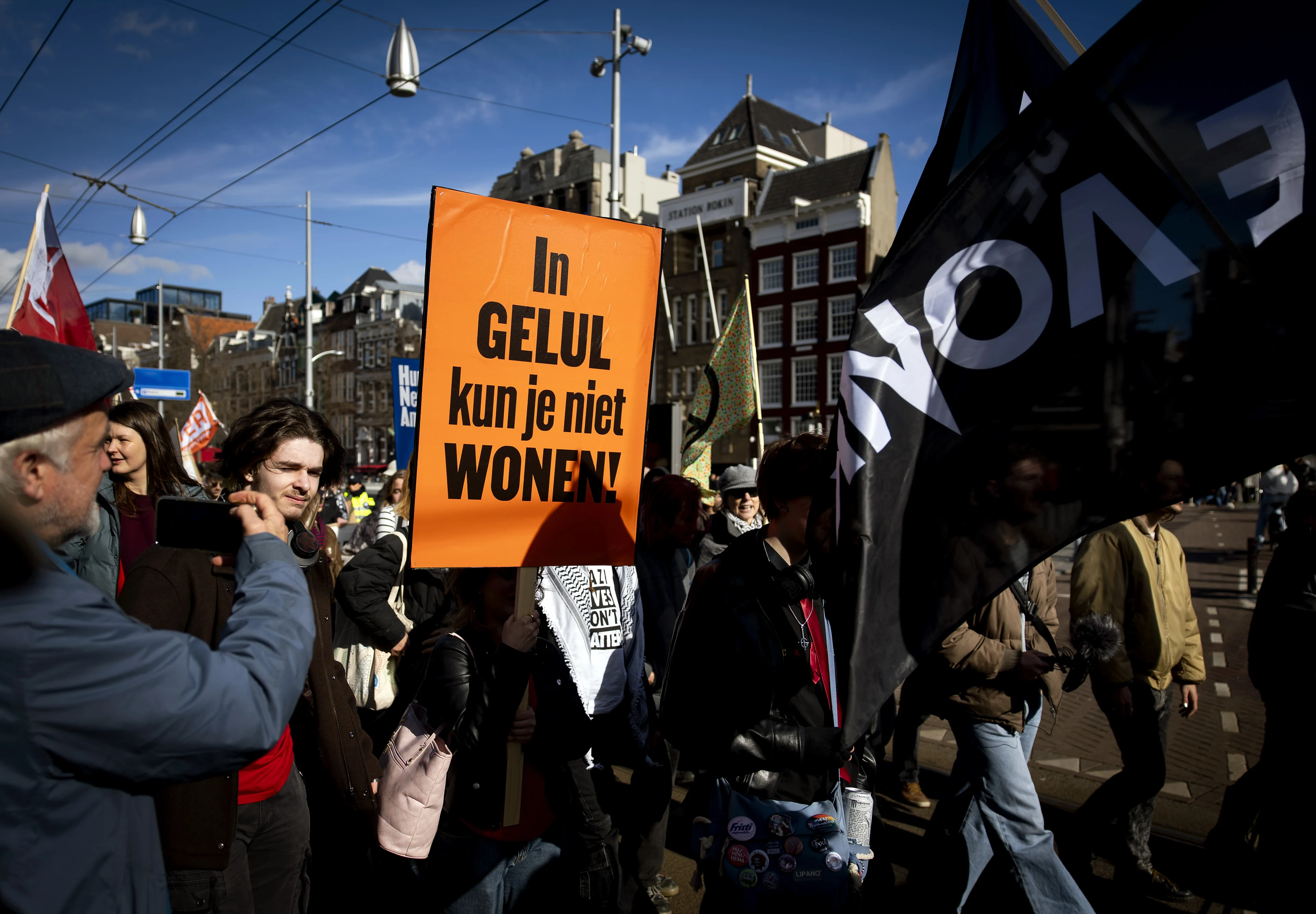 Weinig vertrouwen in aanpak woningcrisis bij demonstratie op Dam