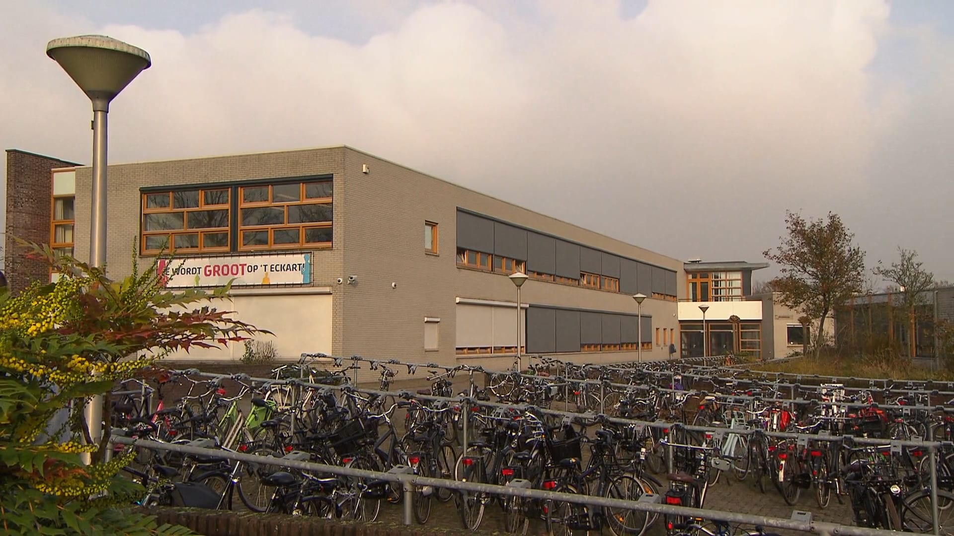 School in Eindhoven dicht vanwege examenstunt: 'We kunnen de veiligheid niet garanderen'