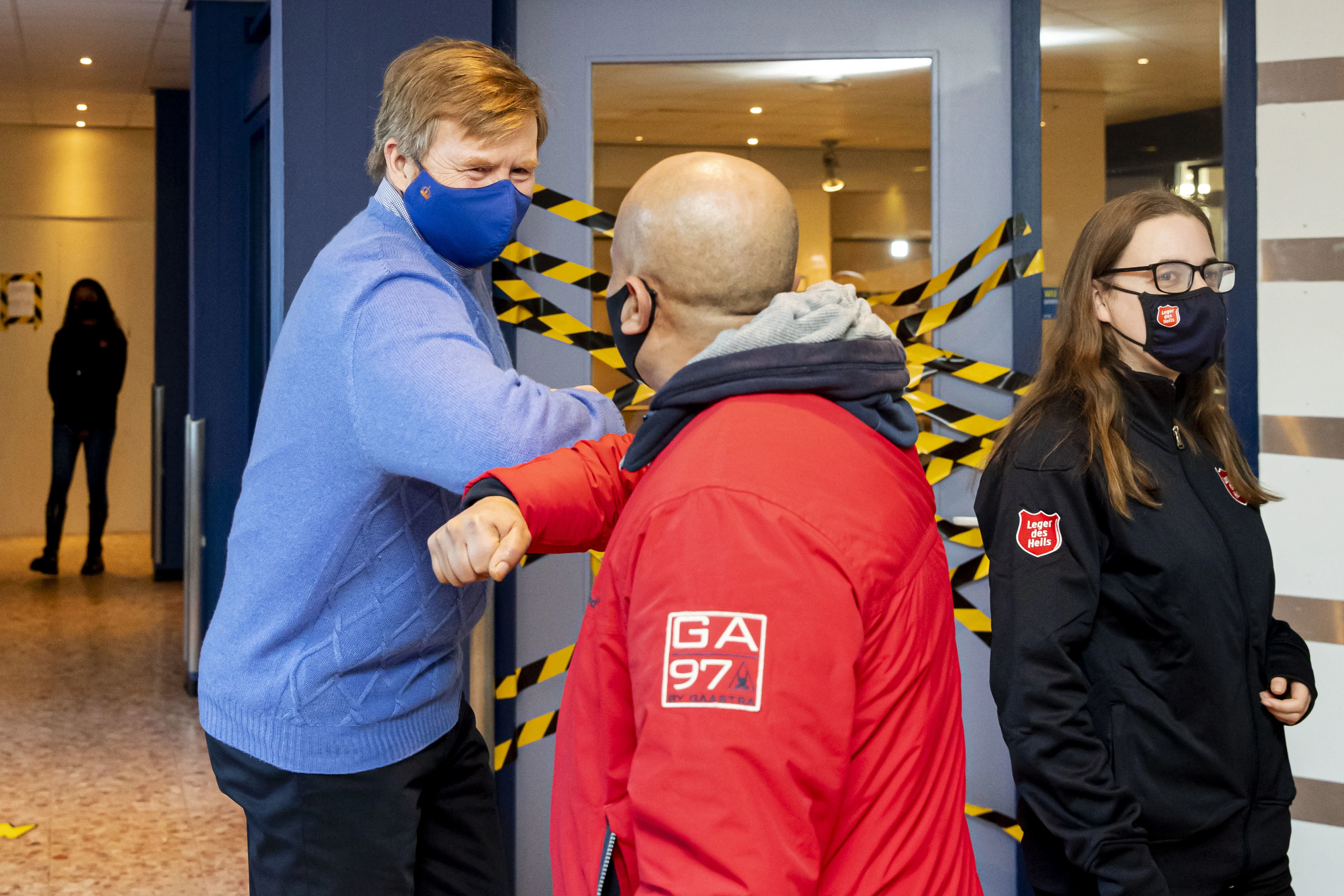 Dakloze Erik vraagt koning op de man af tijdens werkbezoek: 'Wat schuift het eigenlijk?'