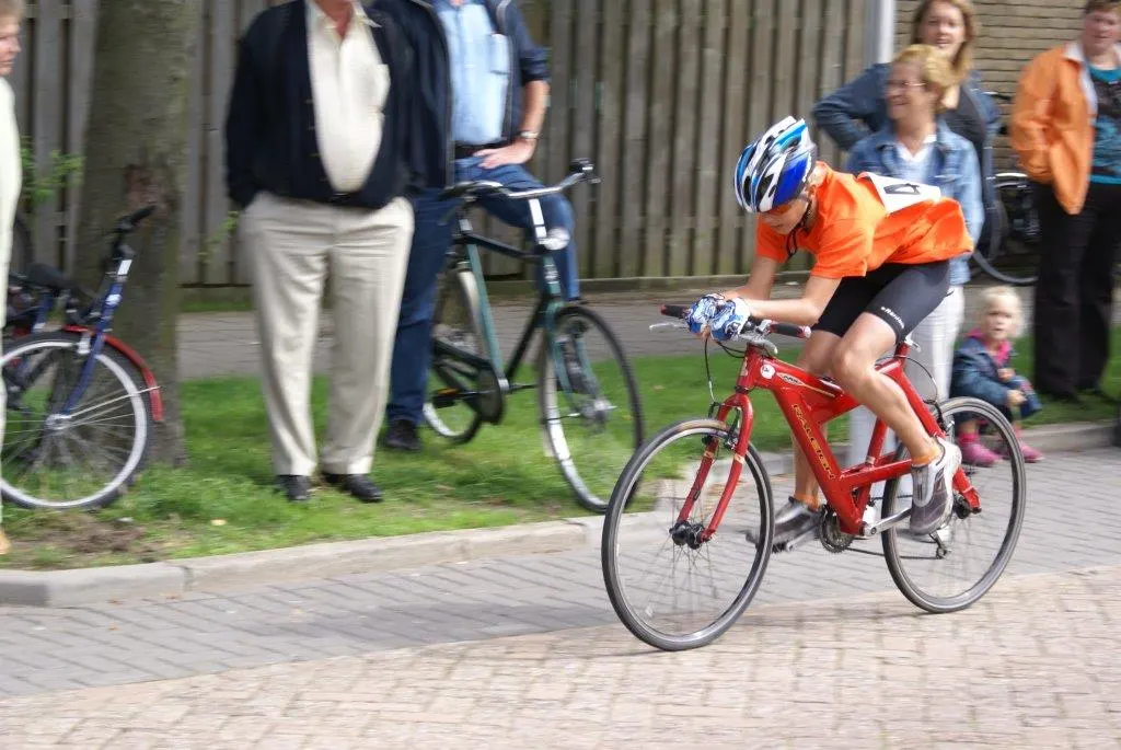 Bollenstreek juicht voor Giro-etappewinnaar Taco van der Hoorn