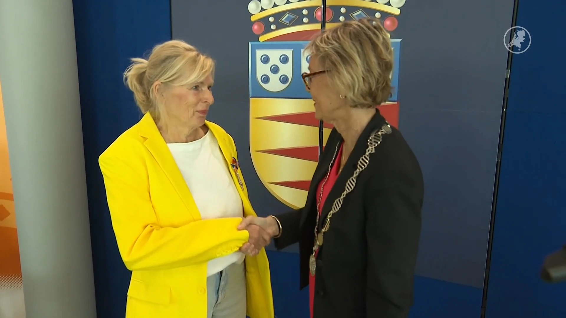 Bijzonder: Ineke, oprichtster van Stichting Ambulance Wens, krijgt een lintje