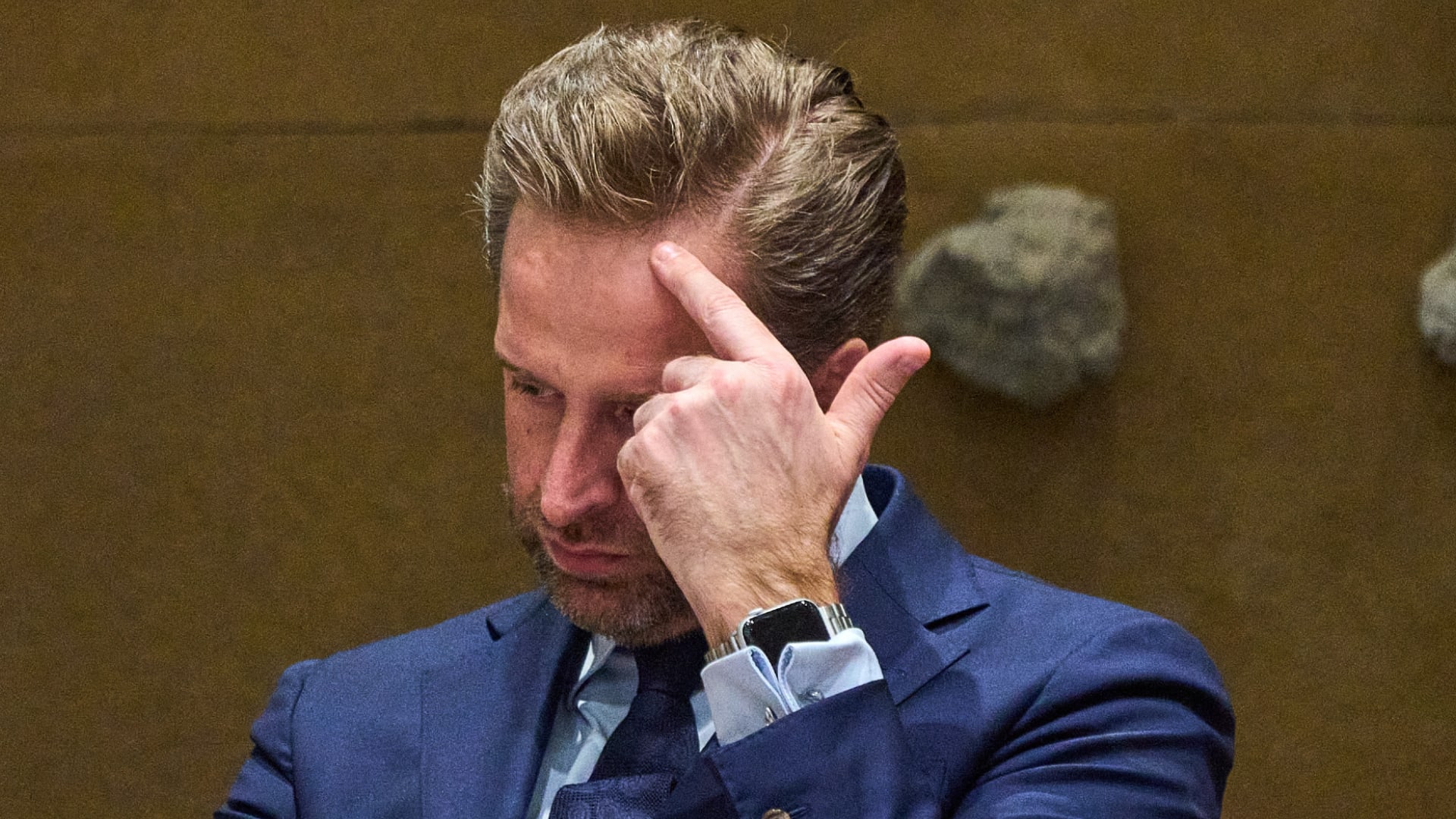 De Jonge overleeft motie van wantrouwen, maar wat vindt Nederland? 'Verdient een standbeeld'