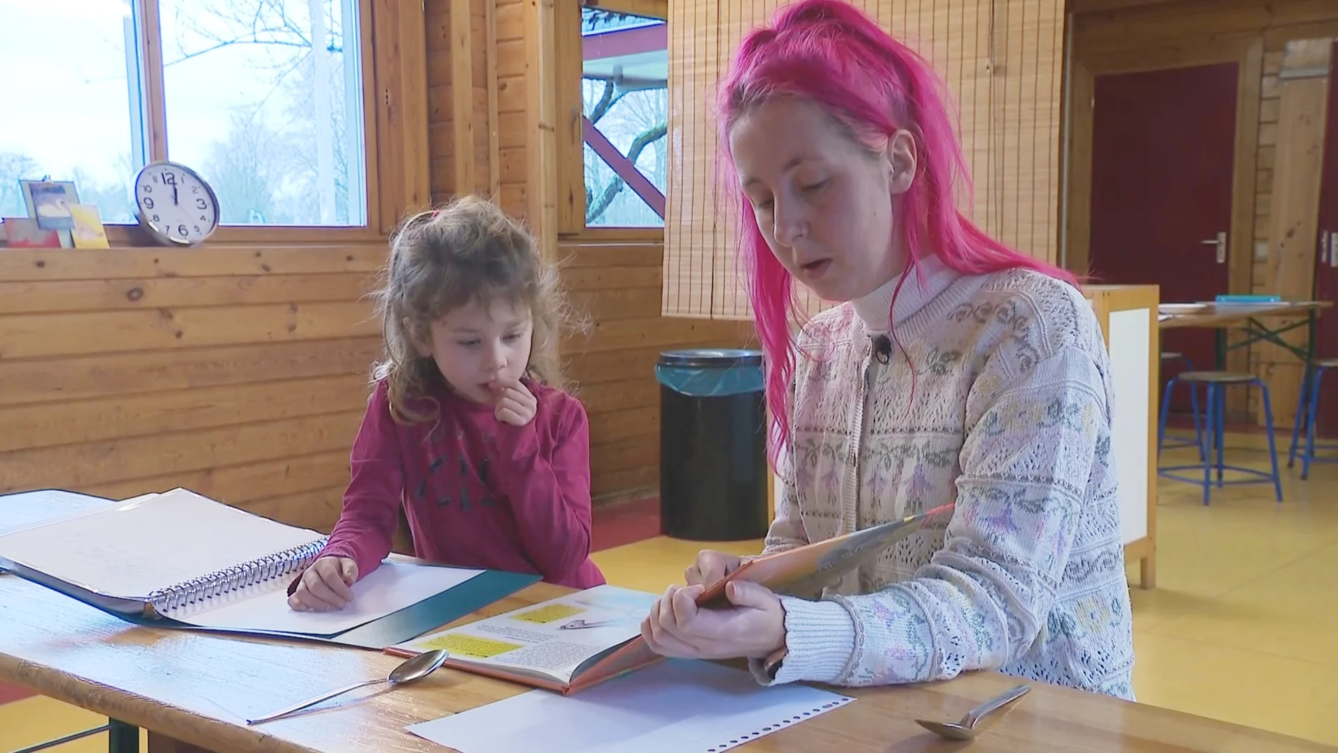 Renee miste aandacht voor haar dochter, dus begon ze haar eigen school