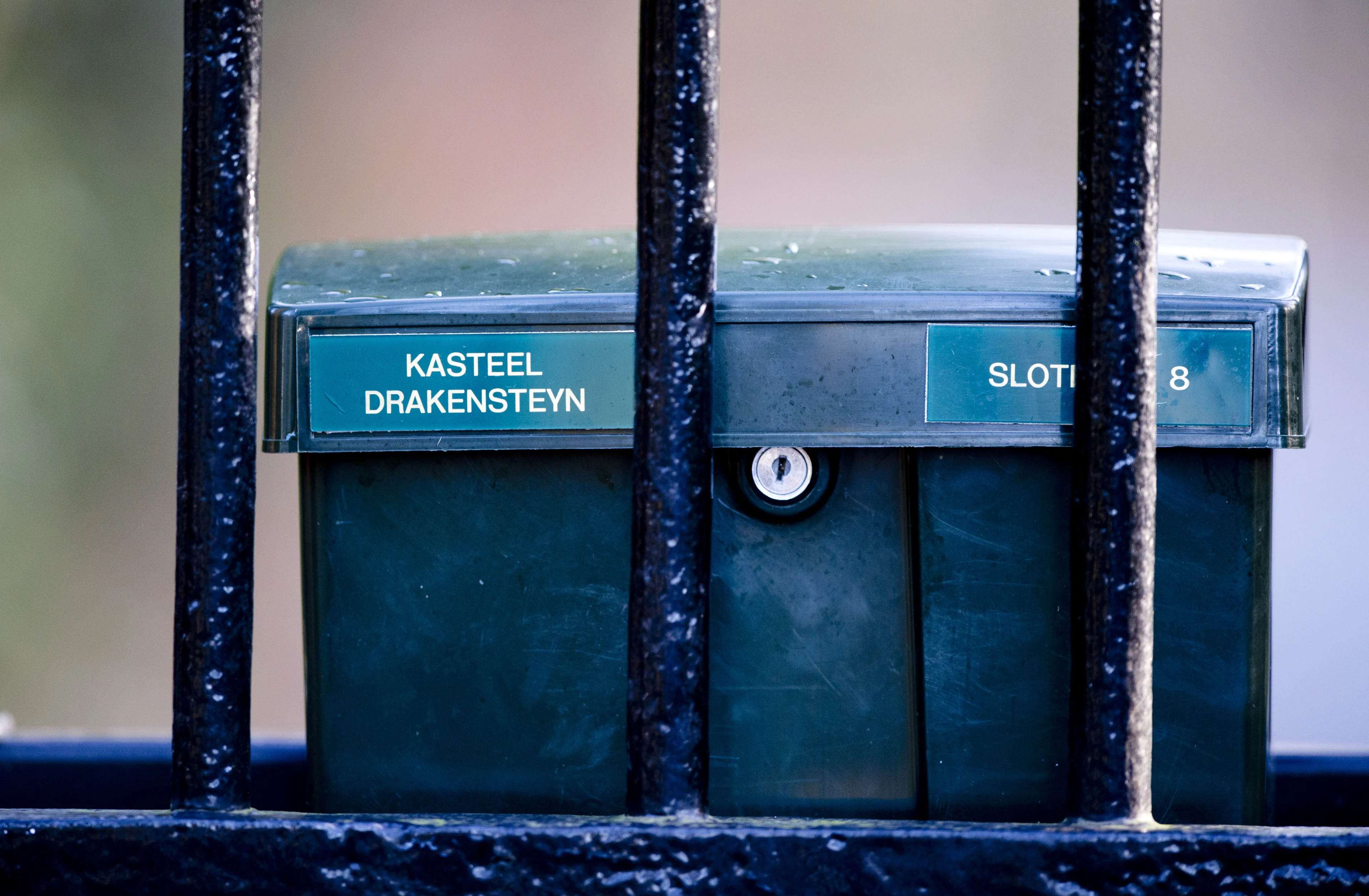 Voortvluchtige crimineel zet tentje op in 'achtertuin' prinses Beatrix