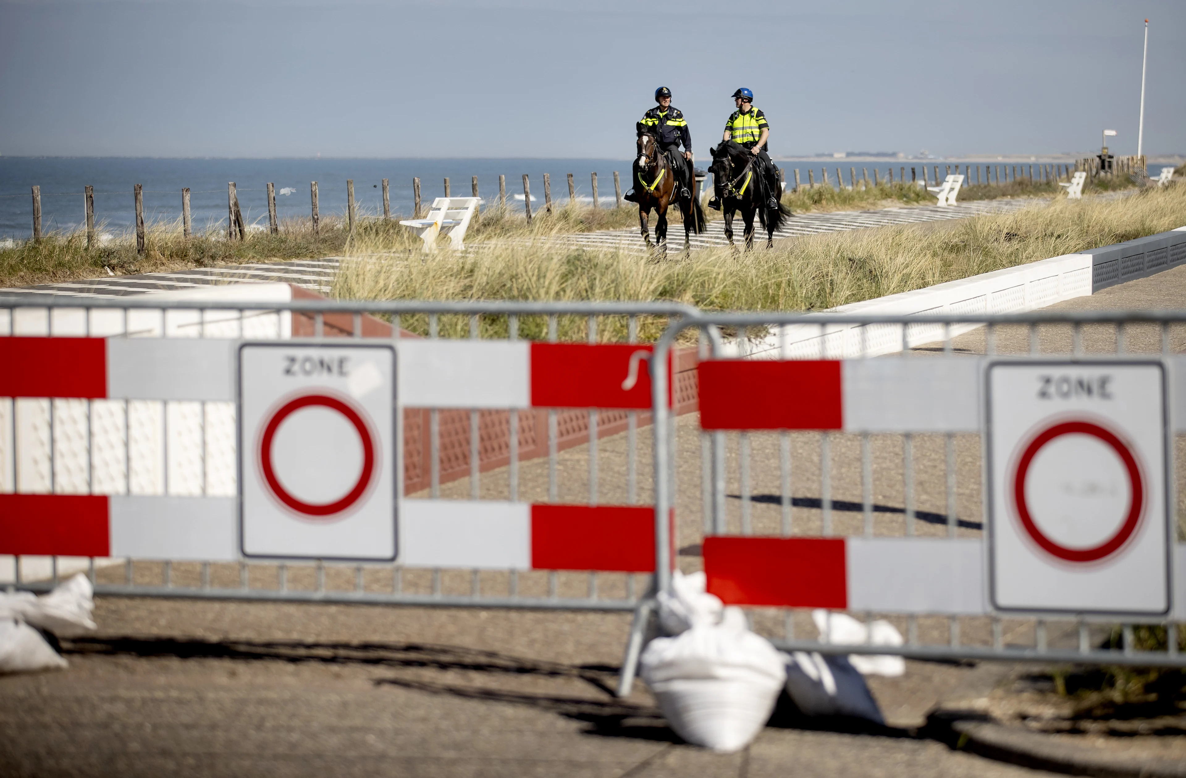 Eerste dag van het paasweekend verloopt rustig op de stranden