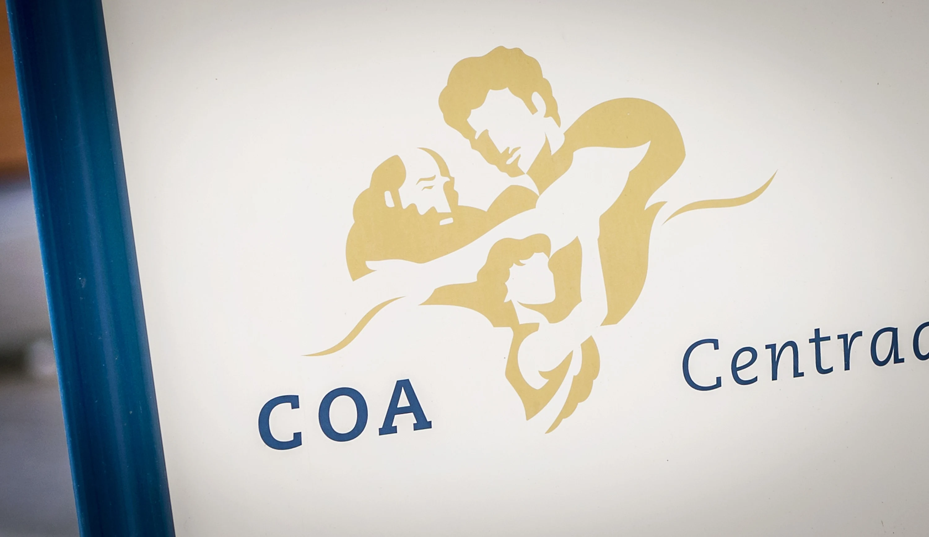 Asielzoekers moeten COA met ontvangen wachtgeld betalen voor eigen opvang