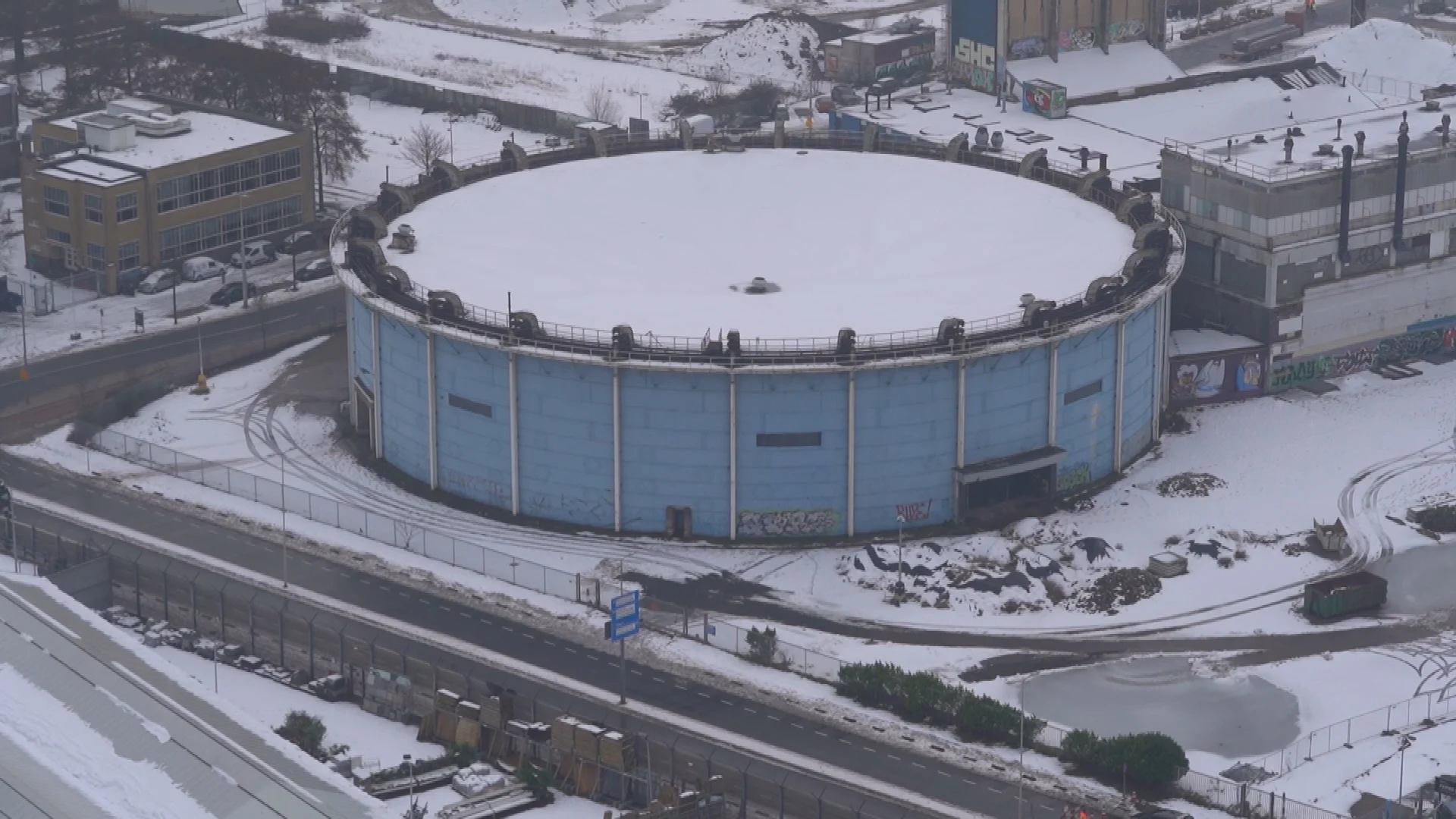 Omgeving oud gasgebouw Rotterdam ontruimd na instortingsgevaar dak