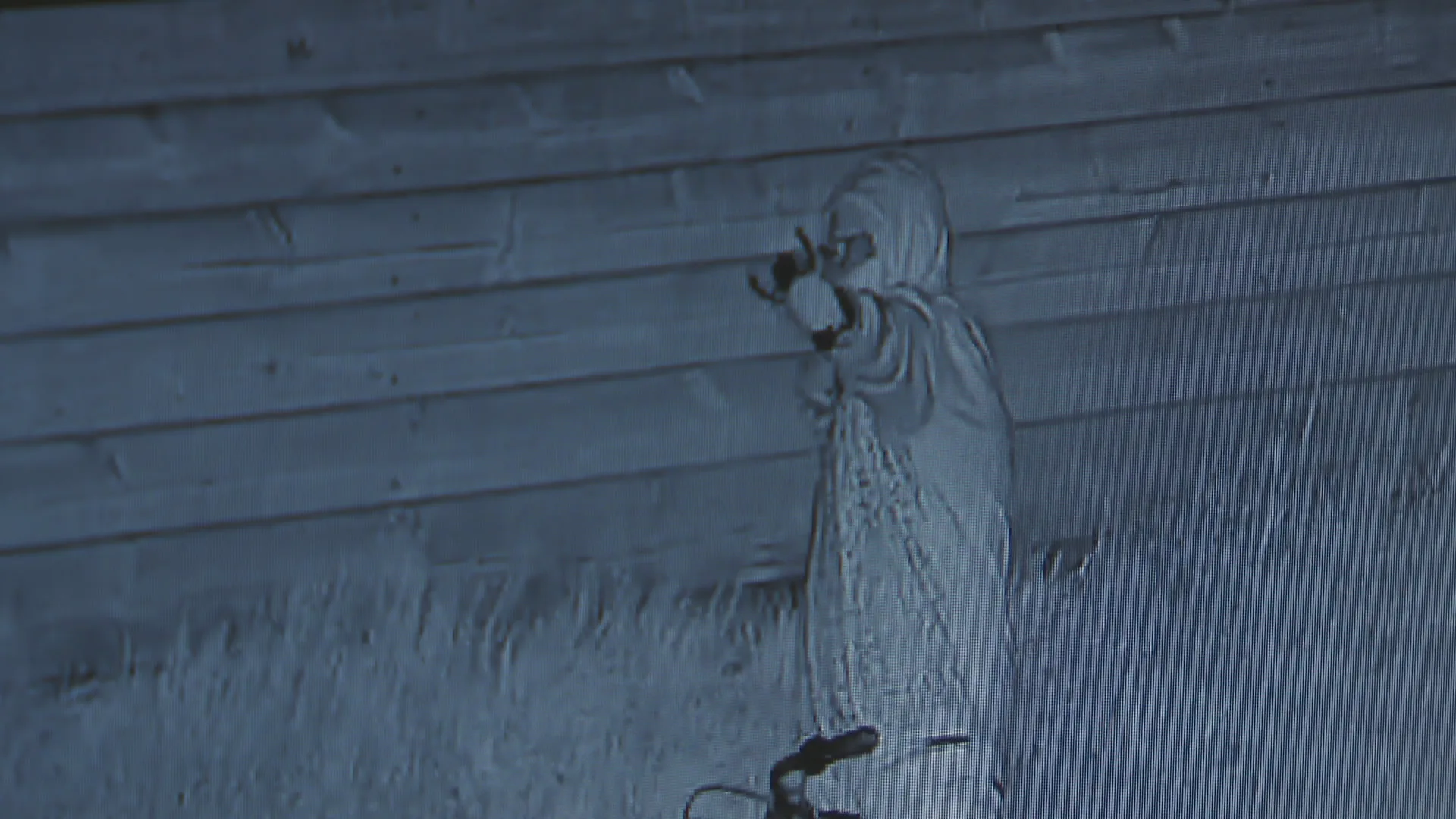 Bedrijf in Wezep al acht keer beschoten met katapult: 'Het is gewoon laf'