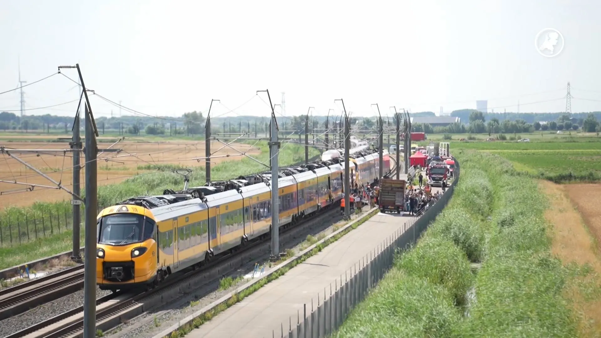 Honderden treinreizigers gestrand en geëvacueerd bij 's-Gravendeel