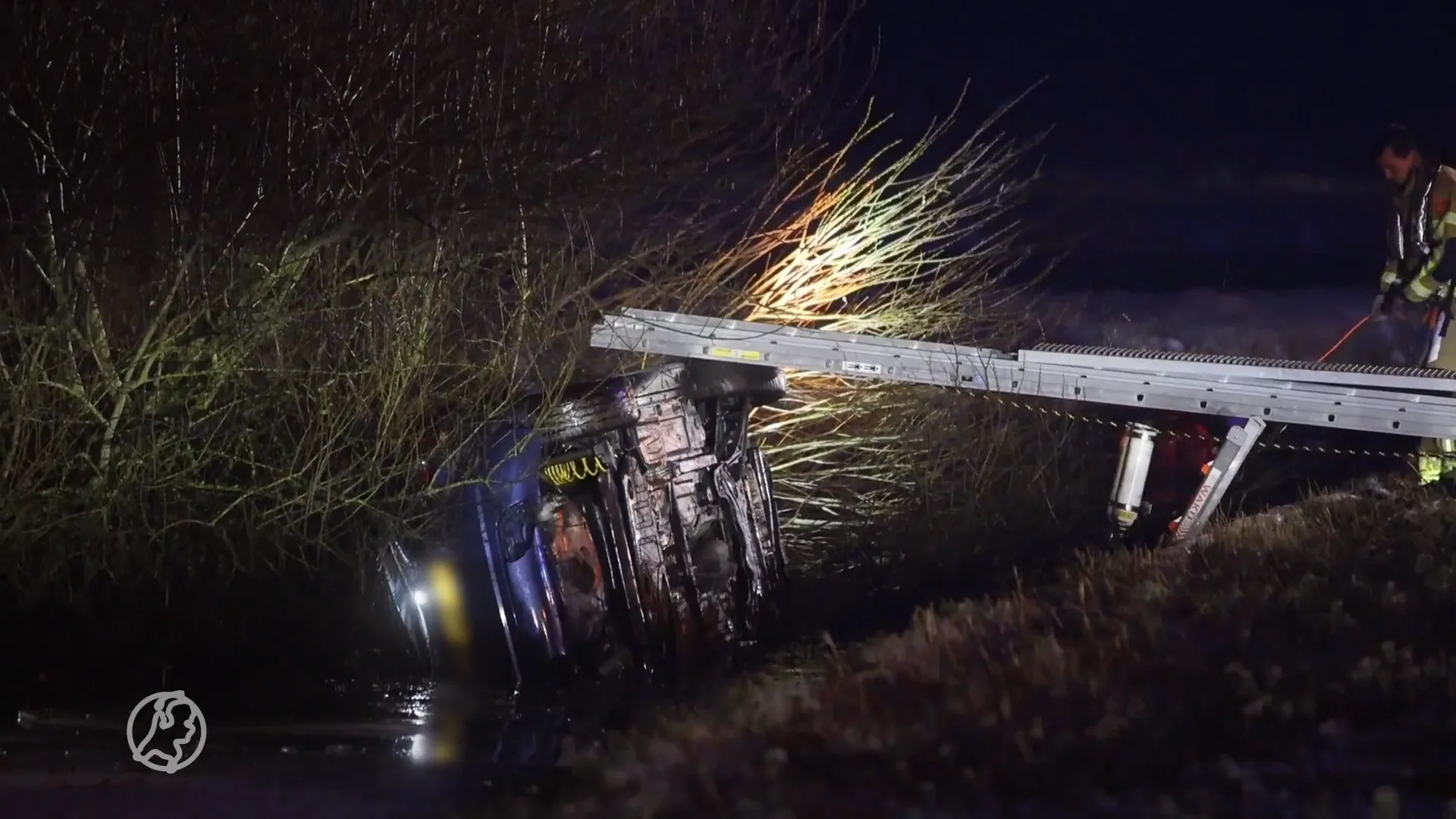Dode en twee gewonden nadat auto te water raakt in Gouda