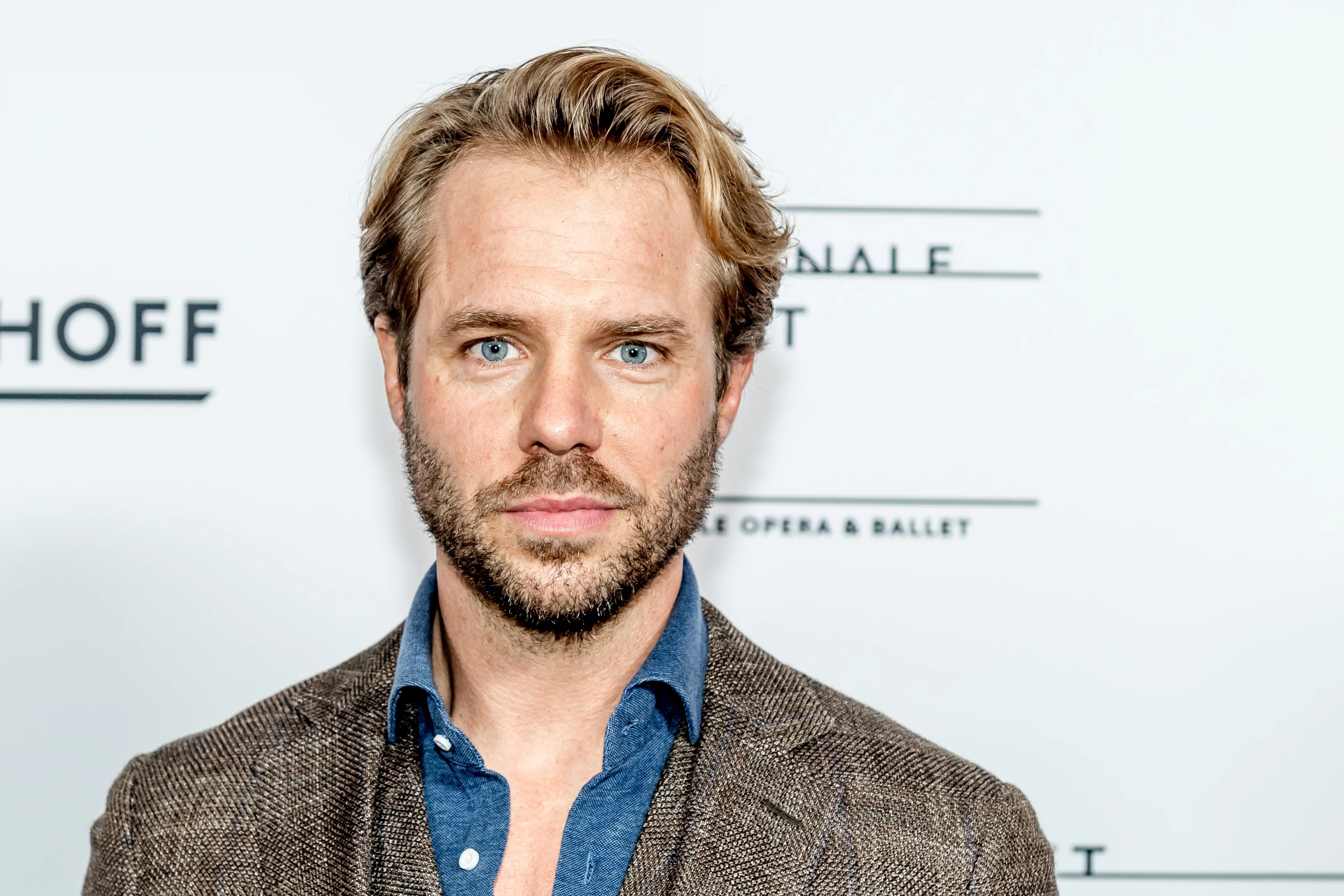 Thijs Römer dreigt met aangifte na 'wilde verhalen' over grensoverschrijdend gedrag